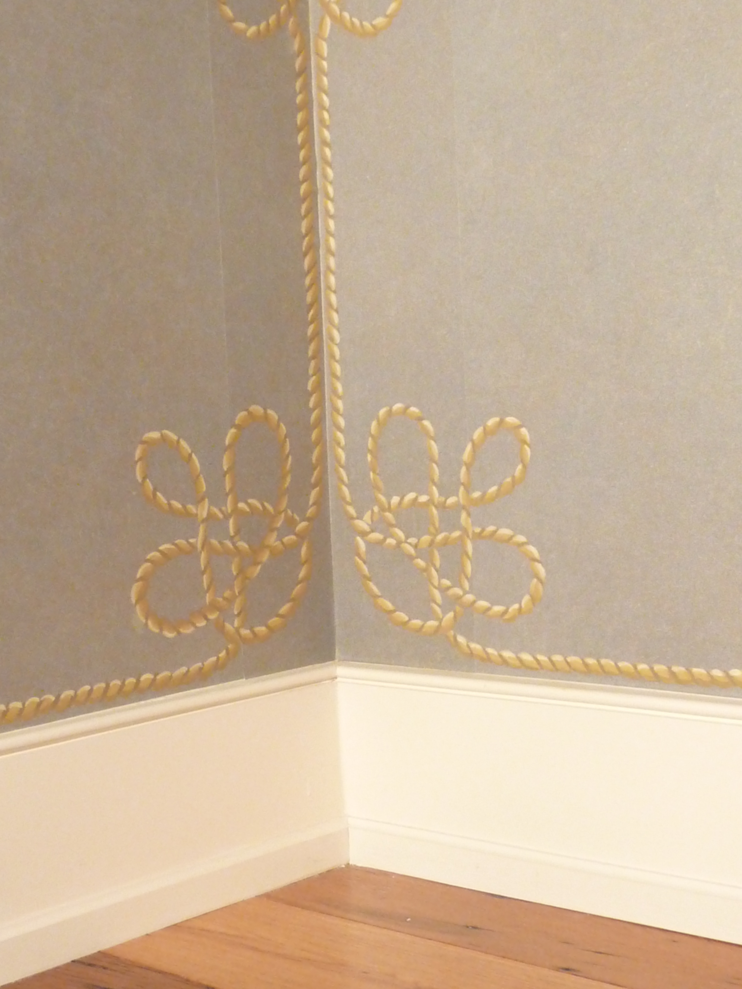 mural_rope_clover.jpg