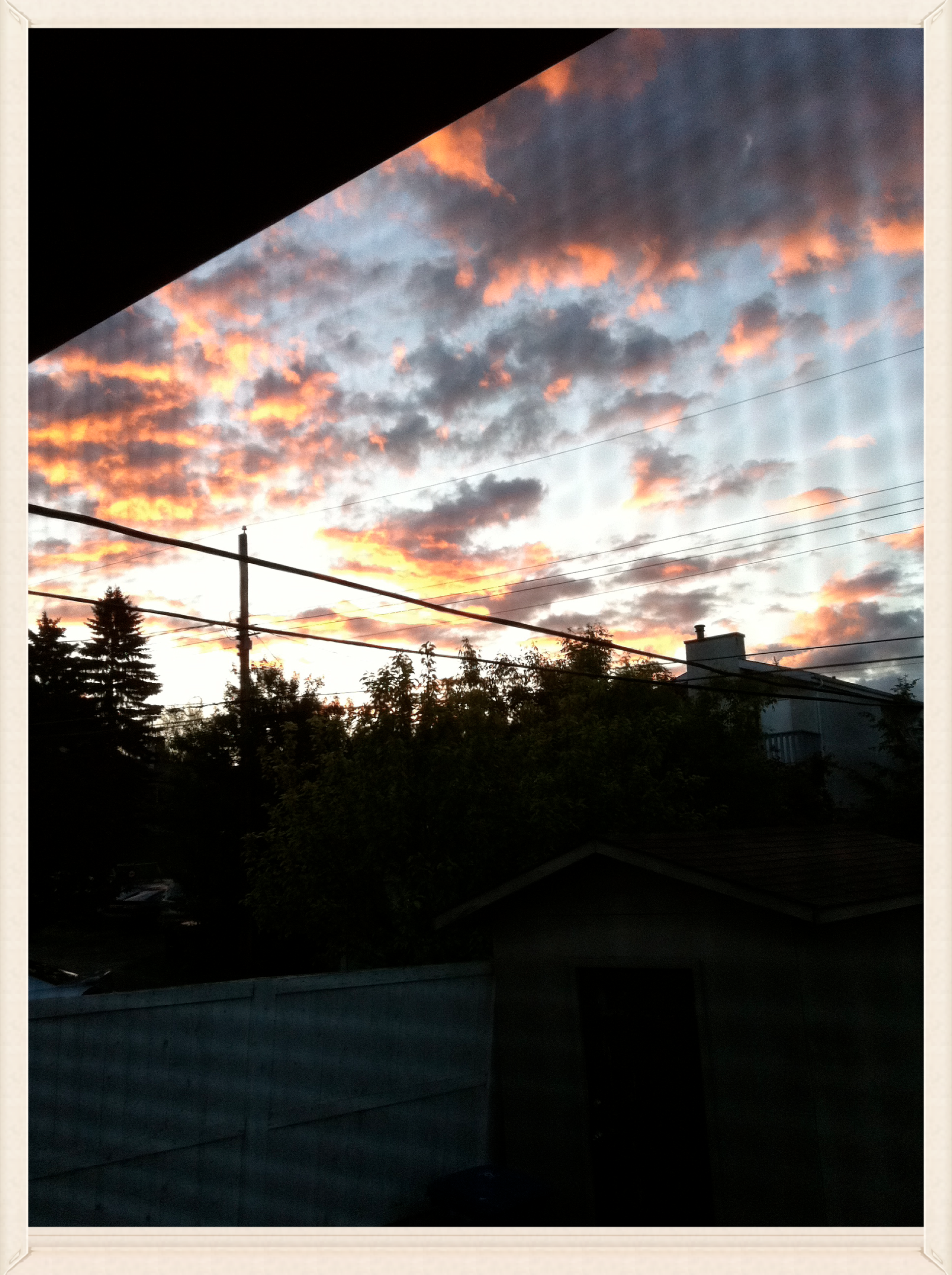 No effects, no hands.