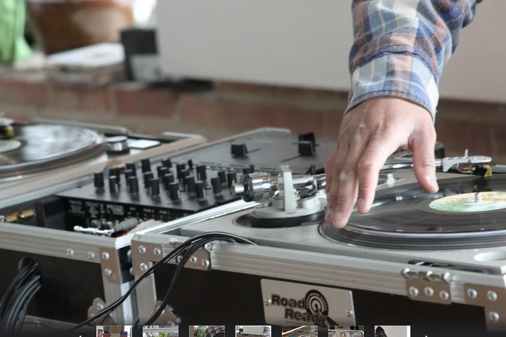 DEEJAY SERIES