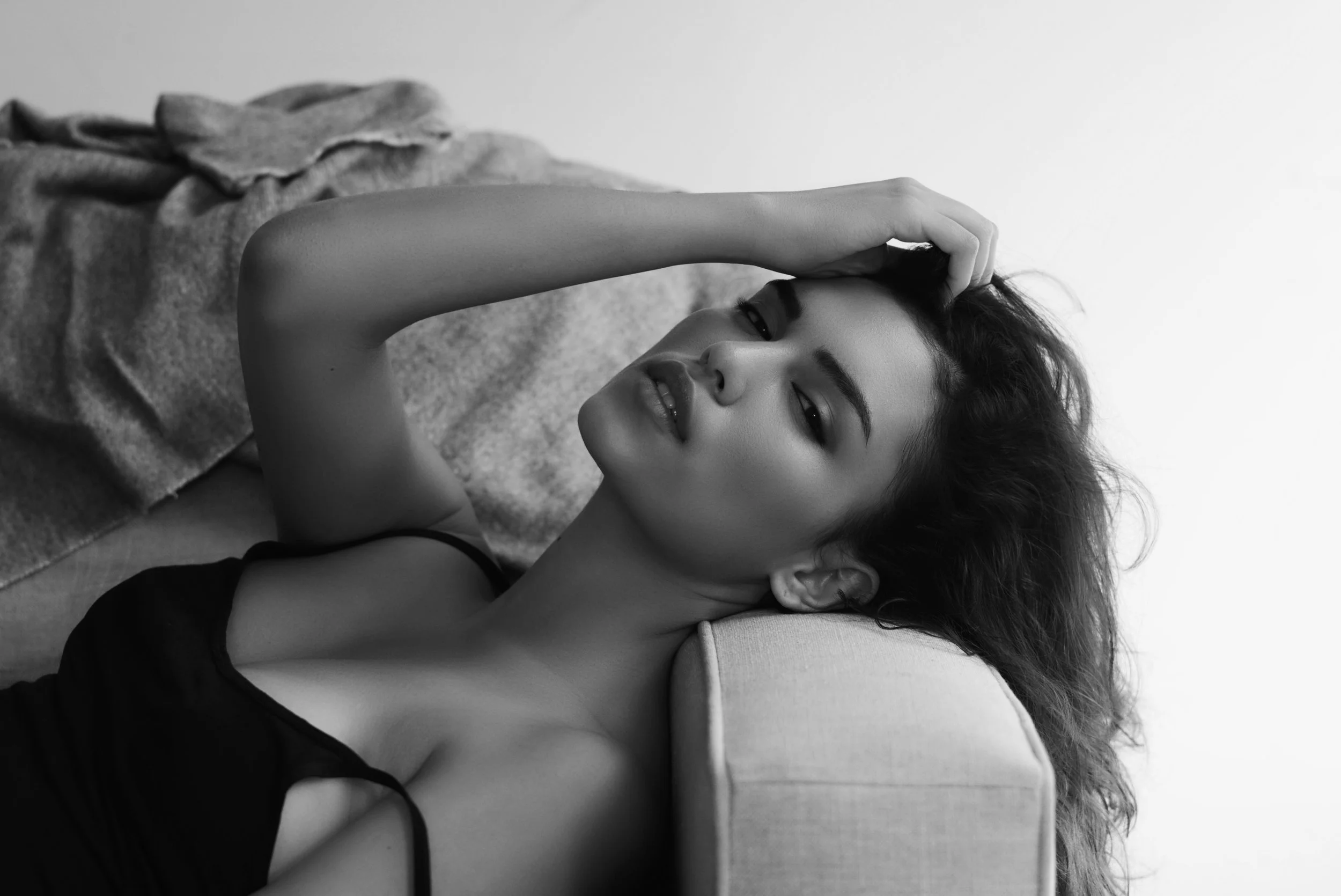 ESTEFANIA_COX-700_BW.jpg