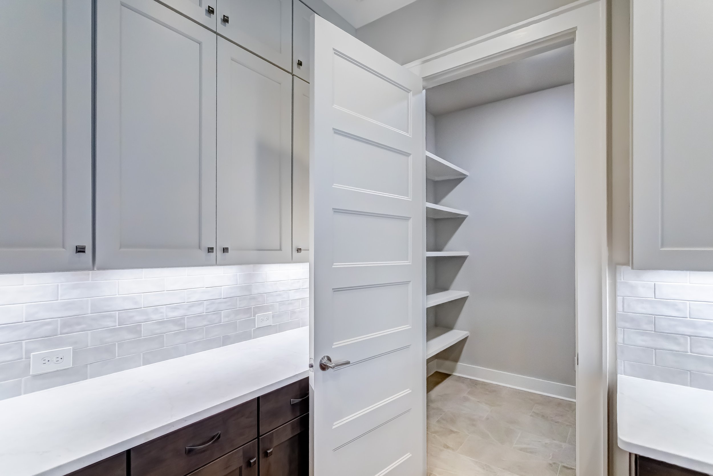 4549 BroadwickSt-071-20251030-0668And4more.jpg