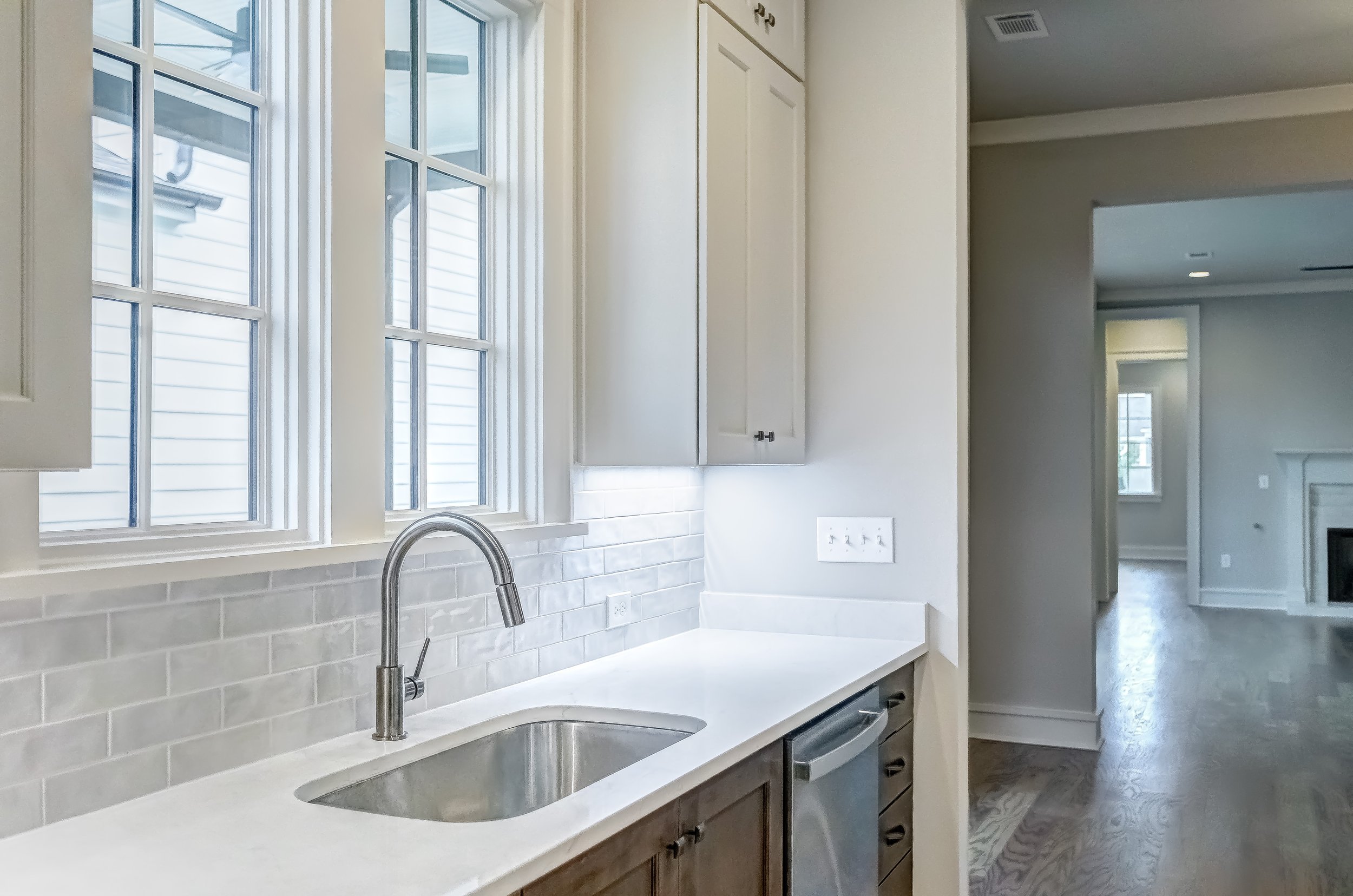 4549 BroadwickSt-126-20251030-0723And4more.jpg