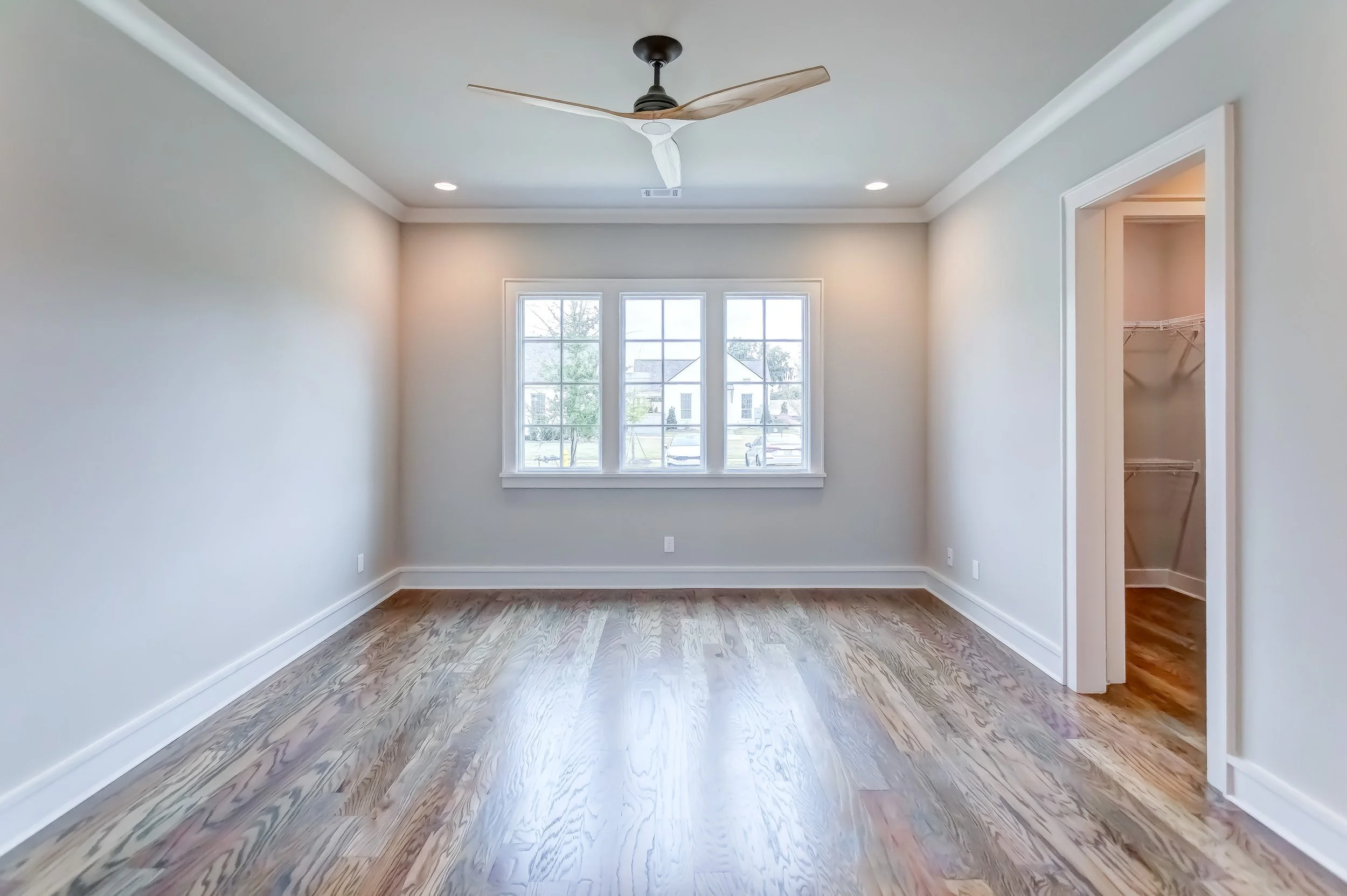 4549 BroadwickSt-136-20251030-0733And4more.jpg