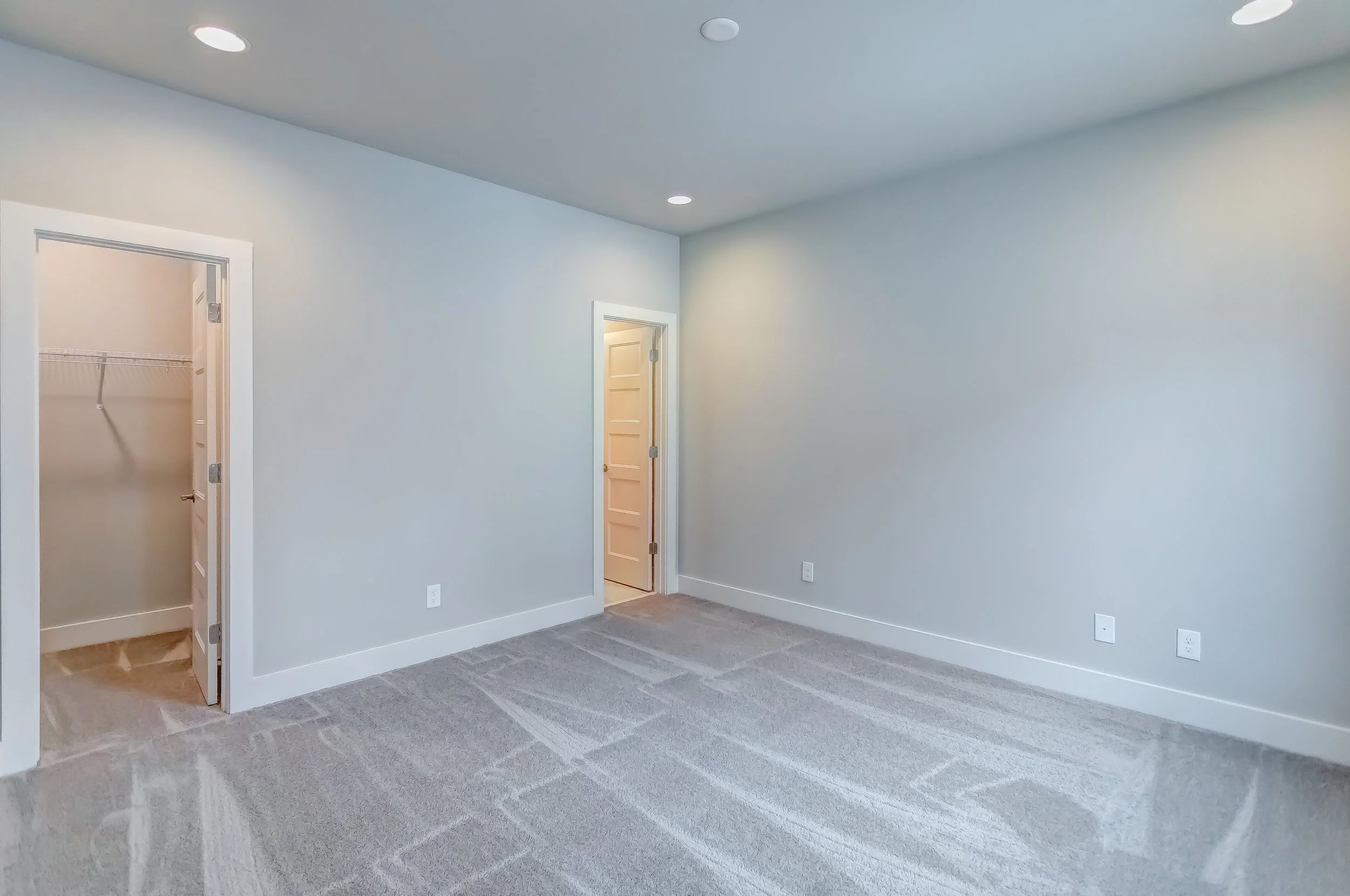 4549 BroadwickSt-241-20251030-0838And4more.jpg