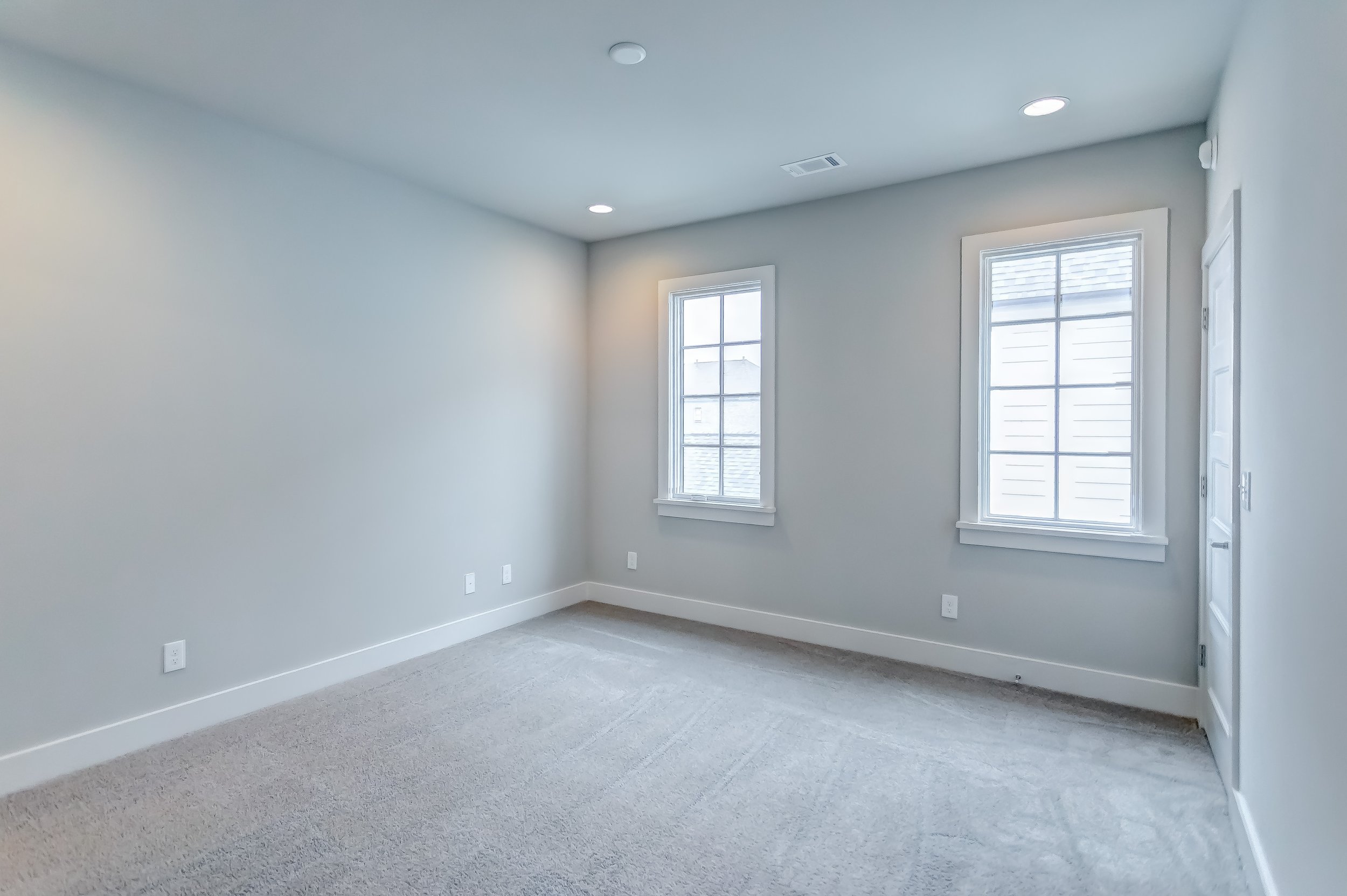 4549 BroadwickSt-246-20251030-0843And4more.jpg