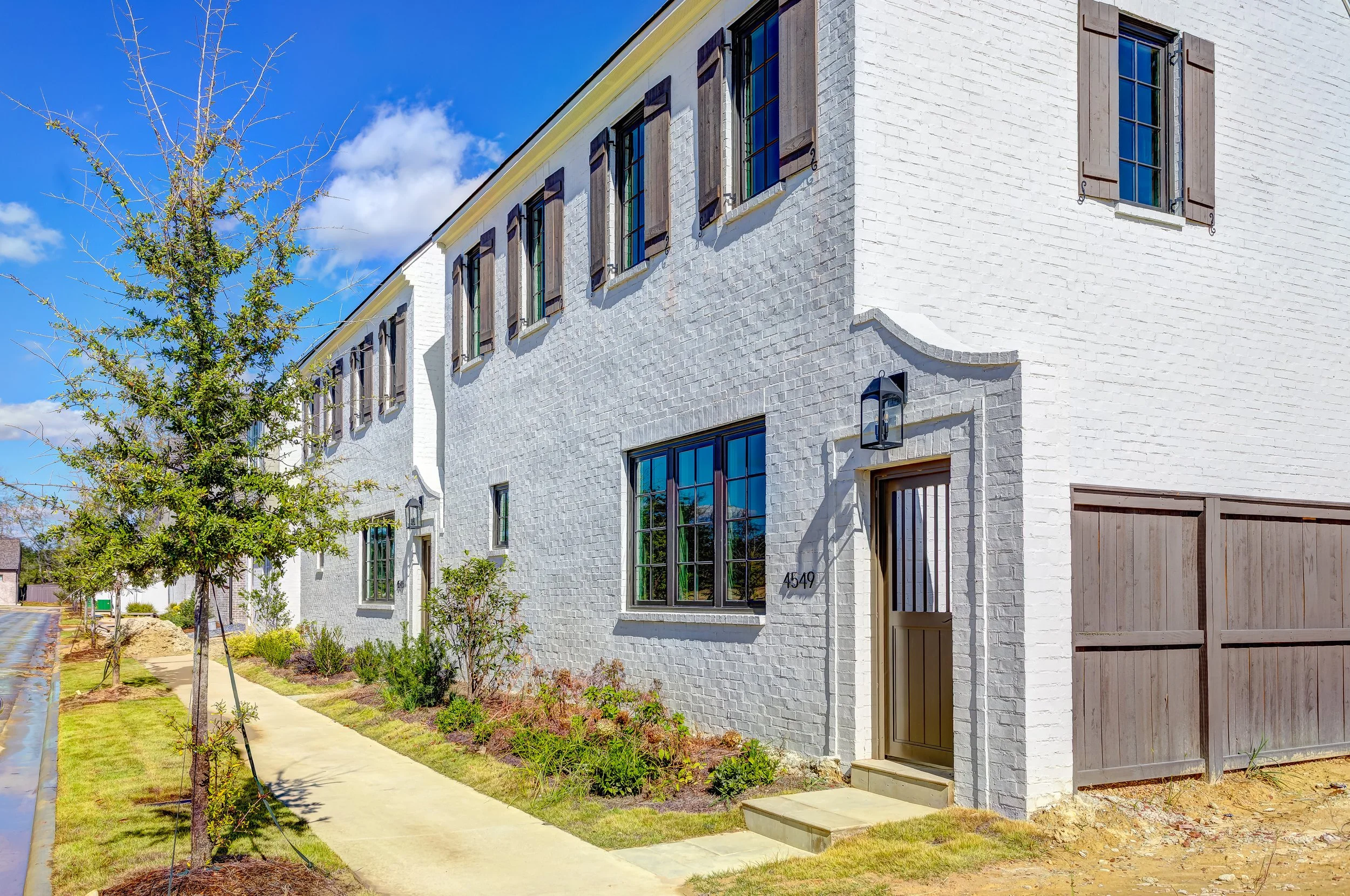 4549BroadwickSt-036-20251031-1476And4more.jpg