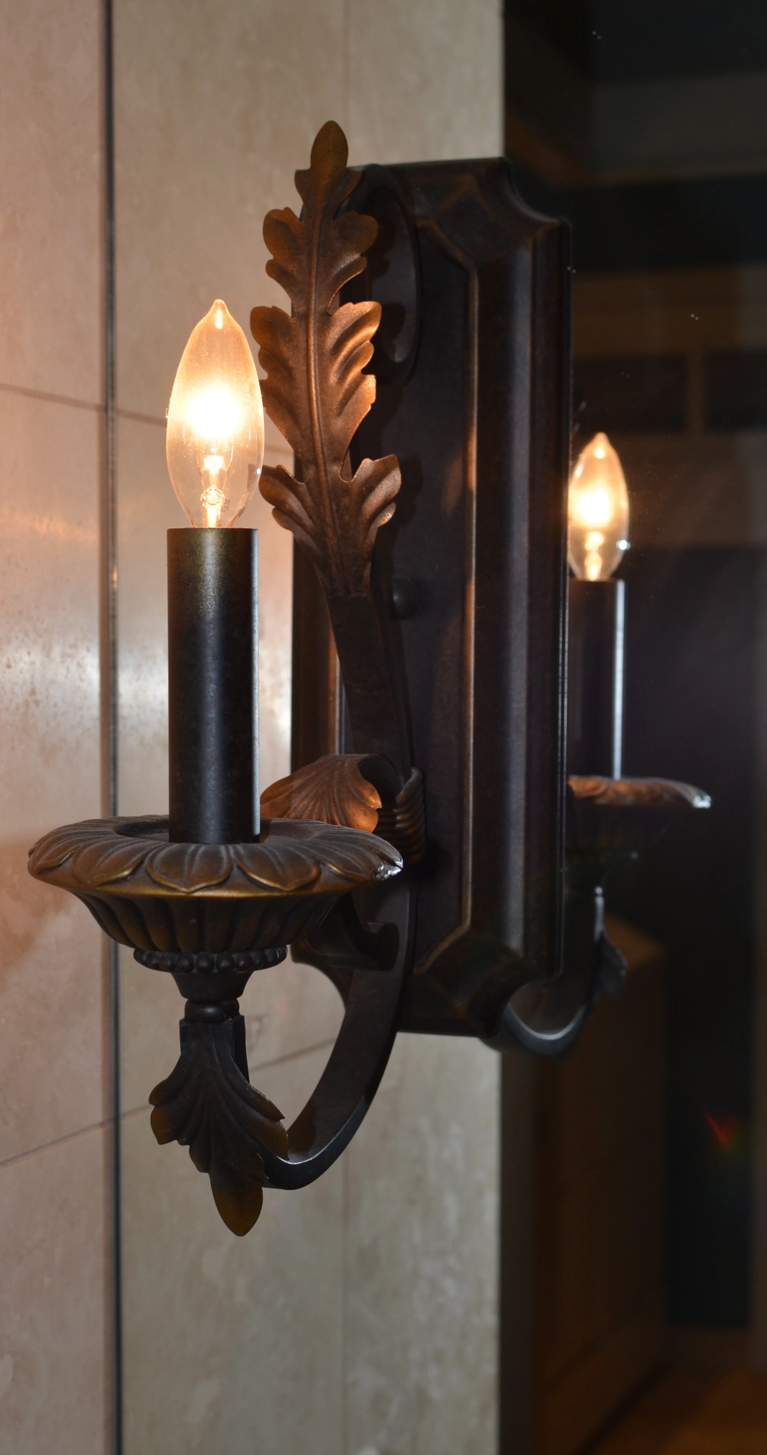 LAPEL MASTER BATHROOM