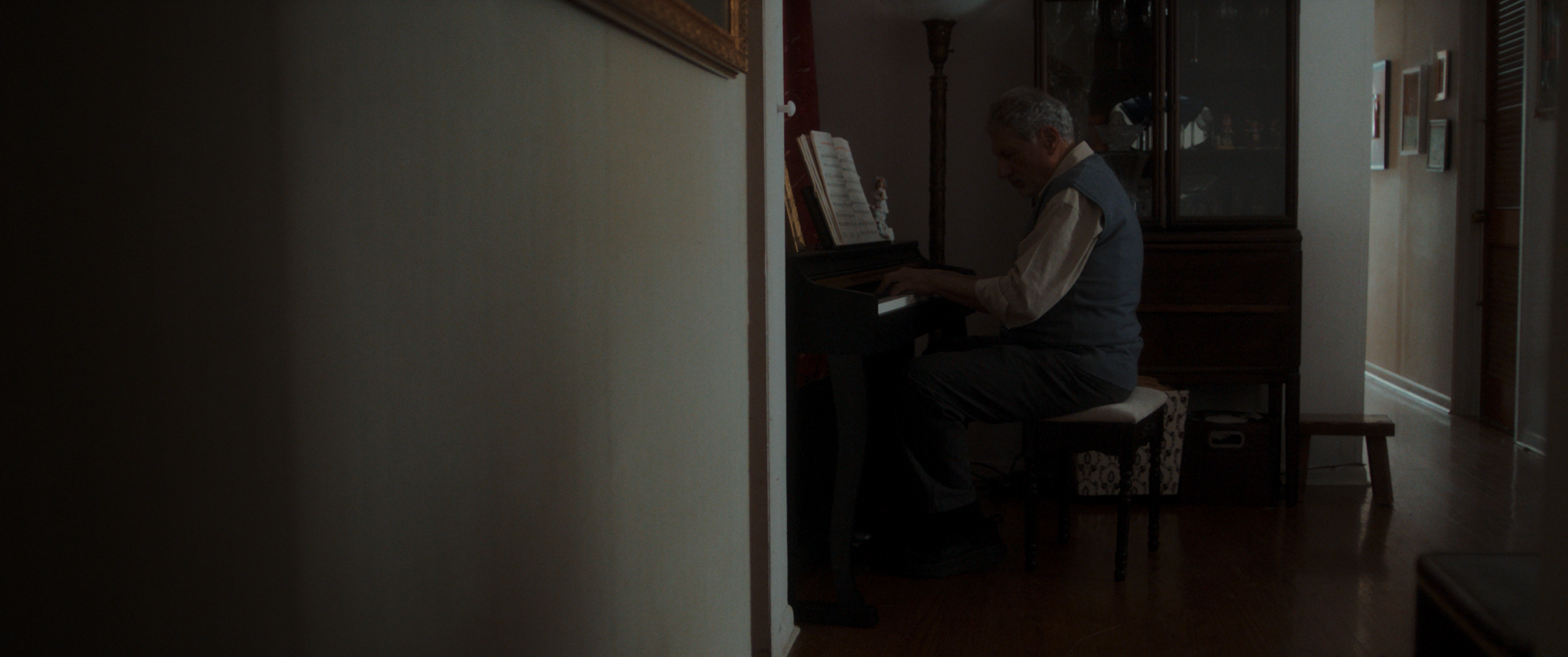 TWFH_FINAL_4_Festival Cut.00_01_32_16.Still013.png