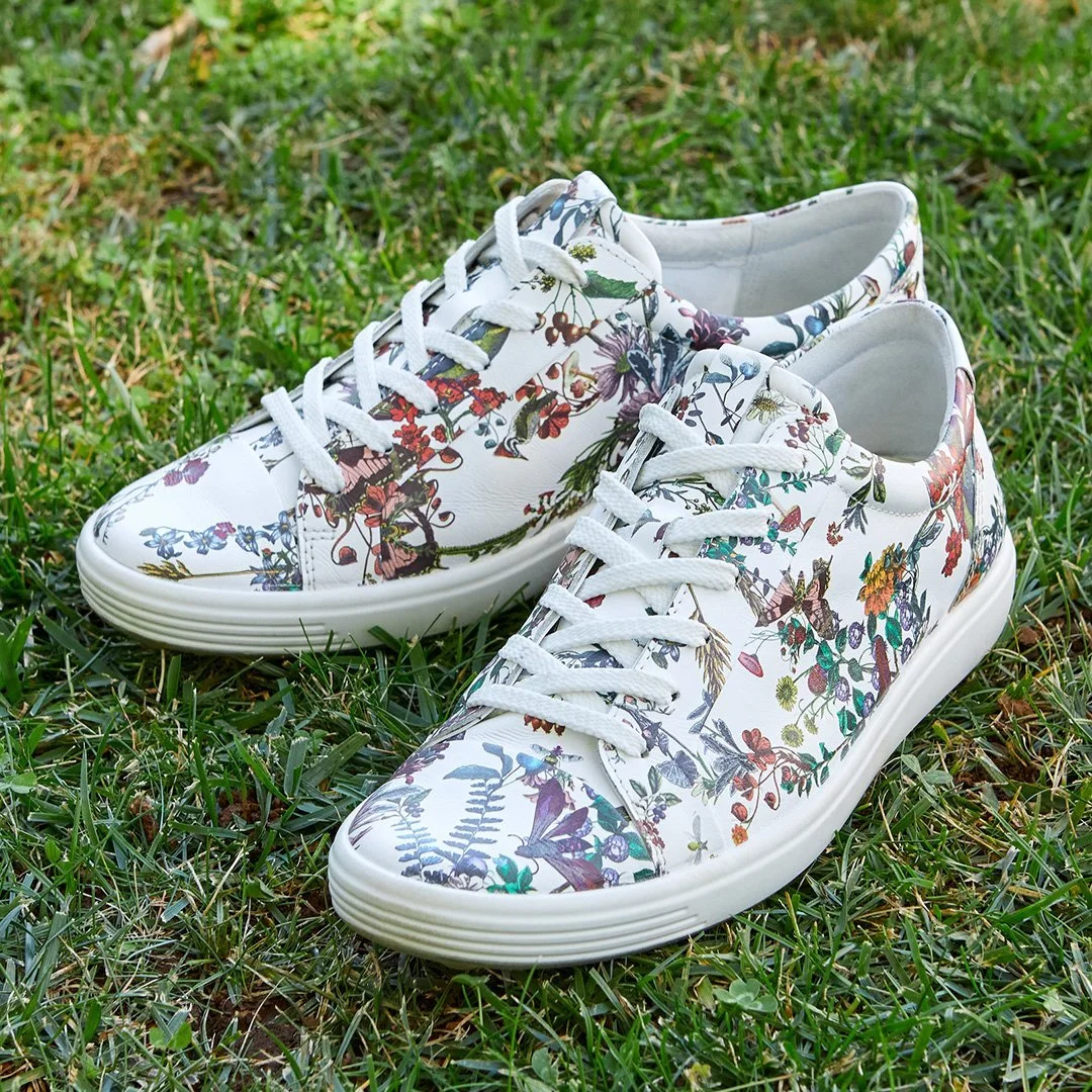 Kristjana S Williams for ECCO