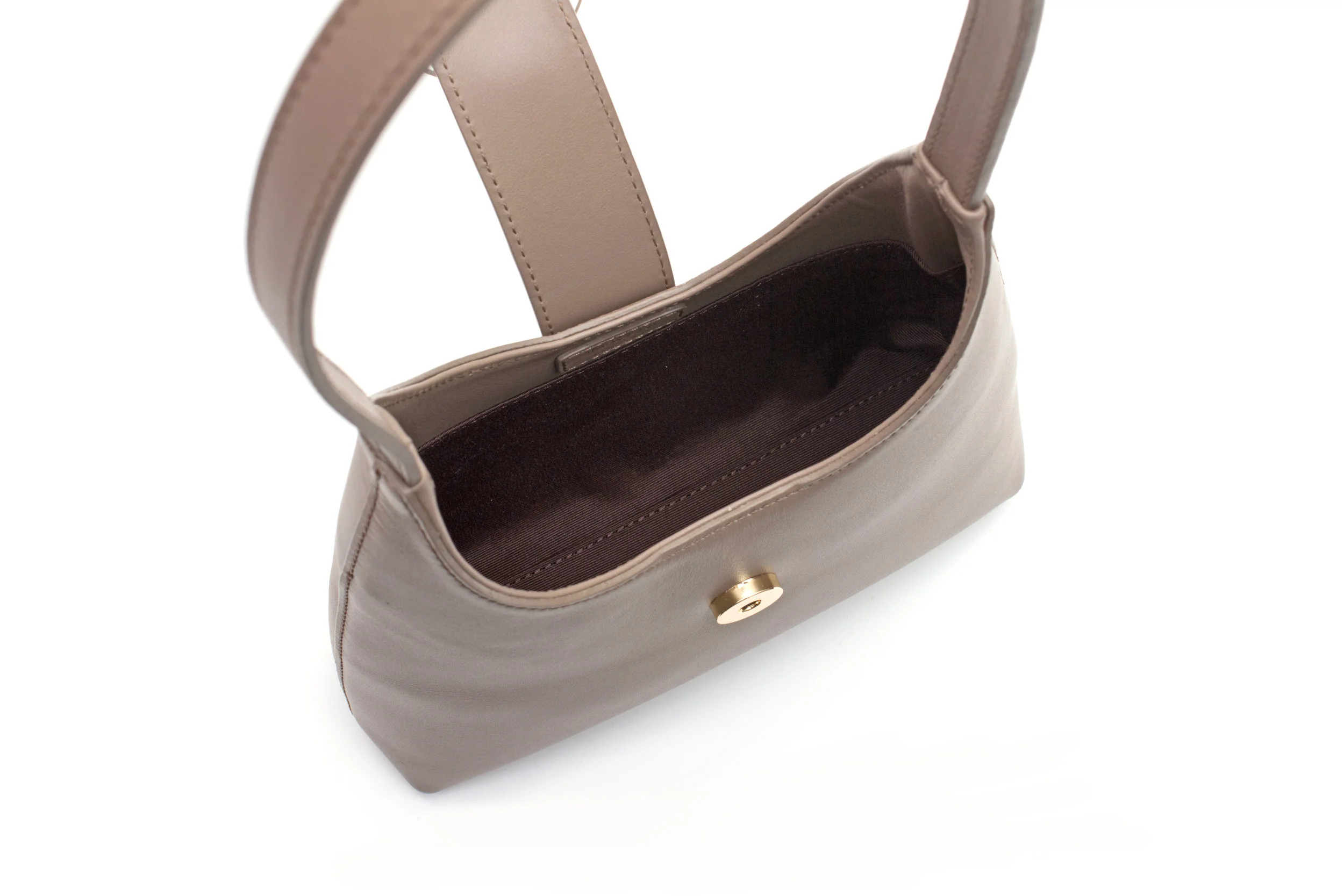 Nº44_LuciteBuckleMini_Clay_Inside.jpg