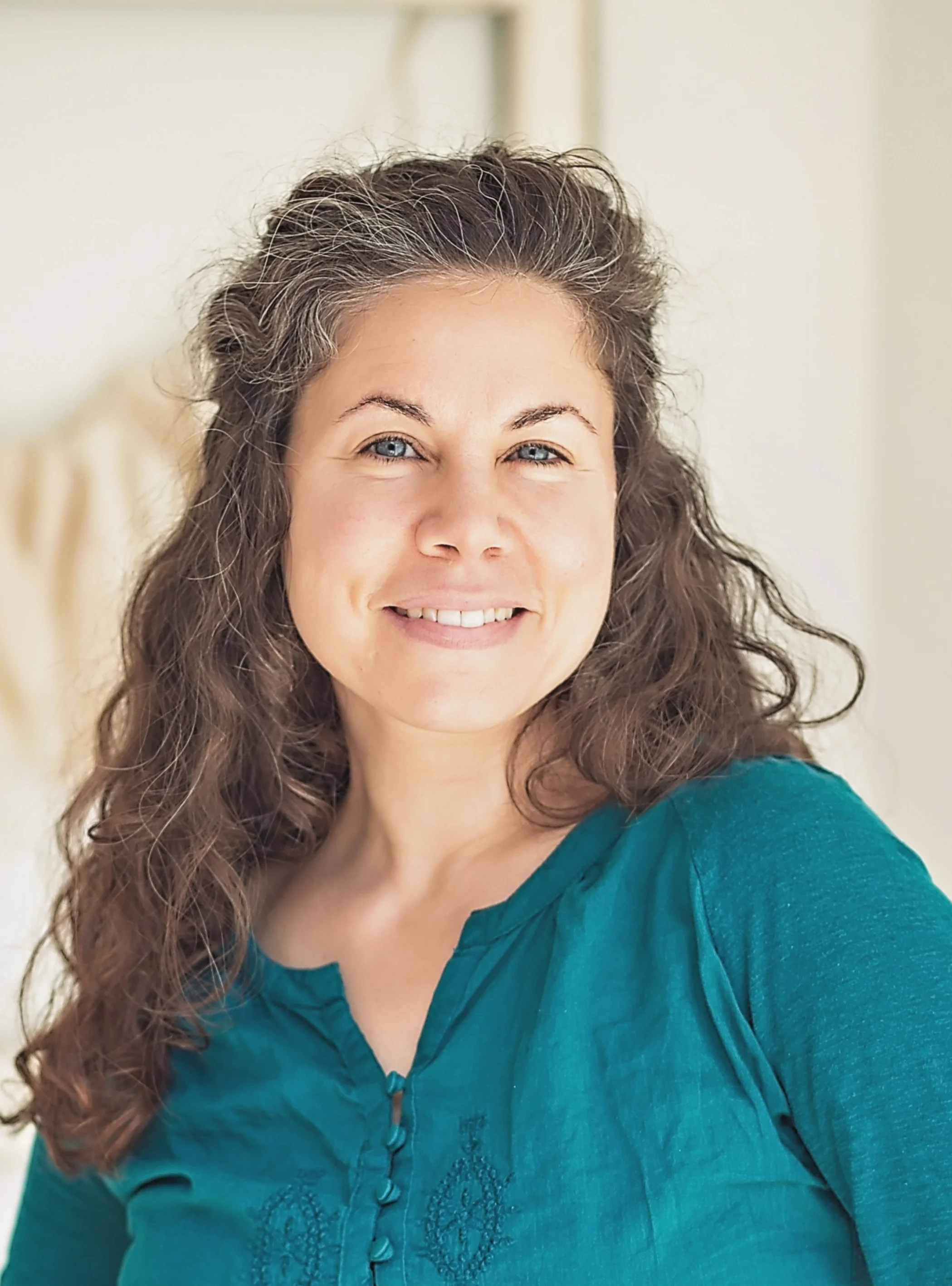 Jenna Aquilina M.Ac.OM, Dipl.Ac., L.Ac. is an ilumina practitioner who has been practicing TCM and Acupuncture for over 15 years.
