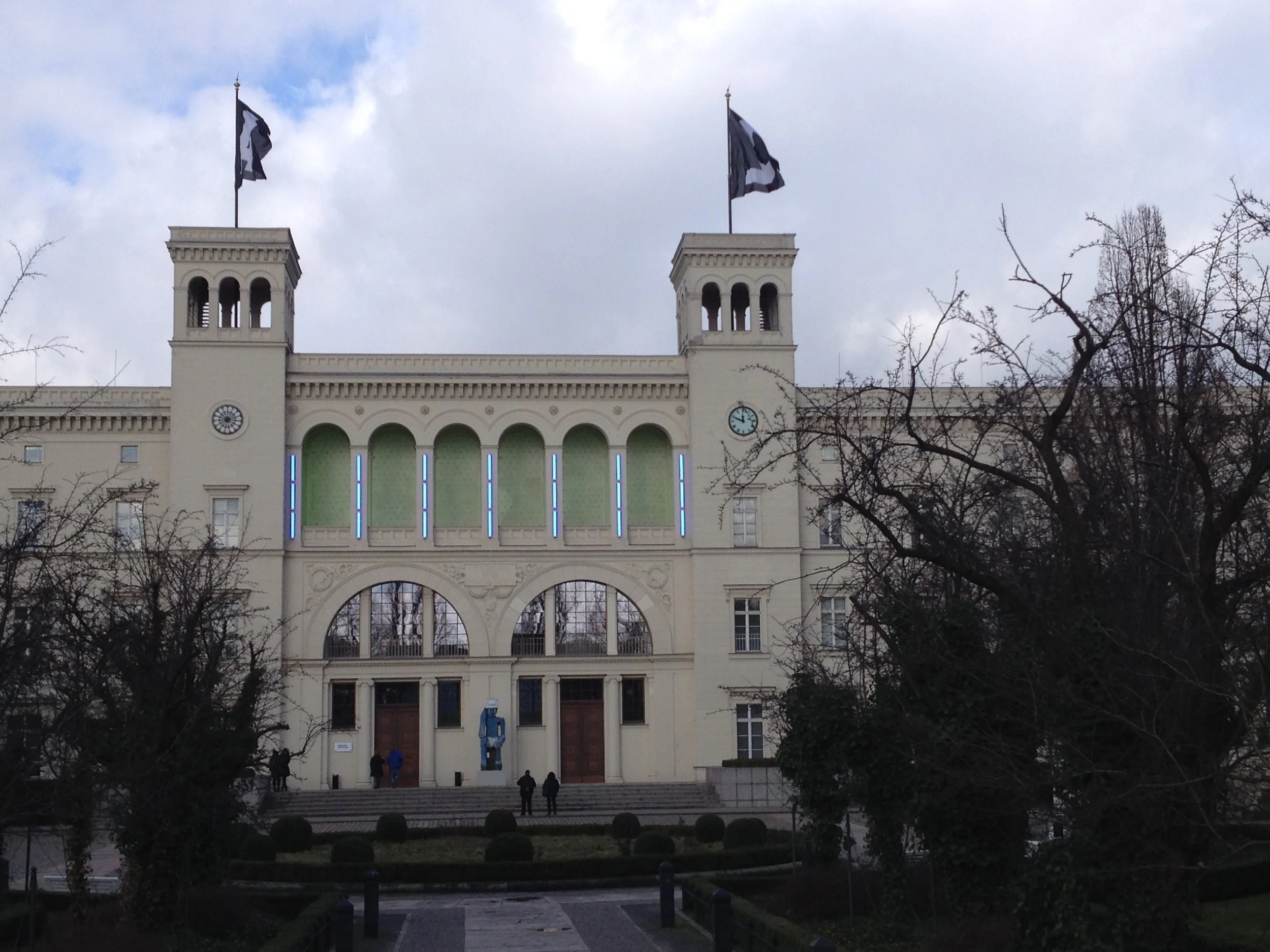 HAMBURGER BAHNHOF MUSEUM OF THE PRESENT