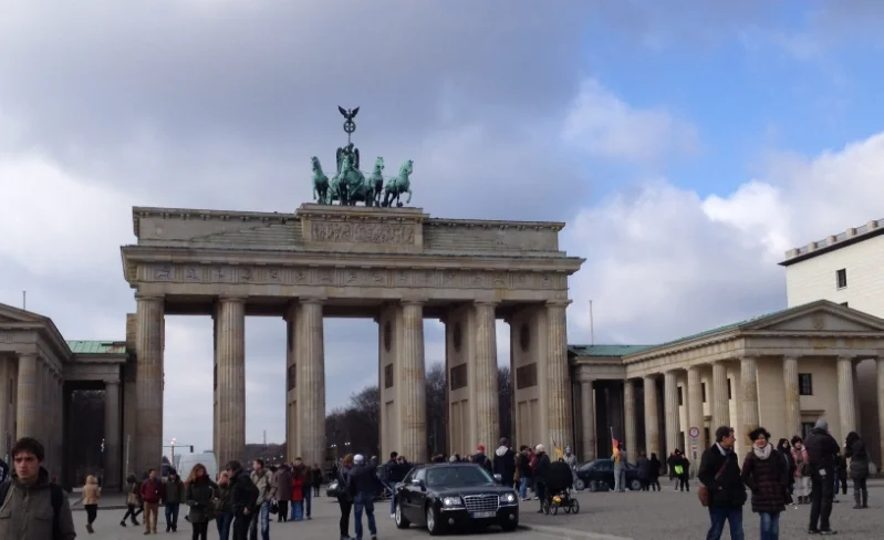 BRANDENBURG GATE