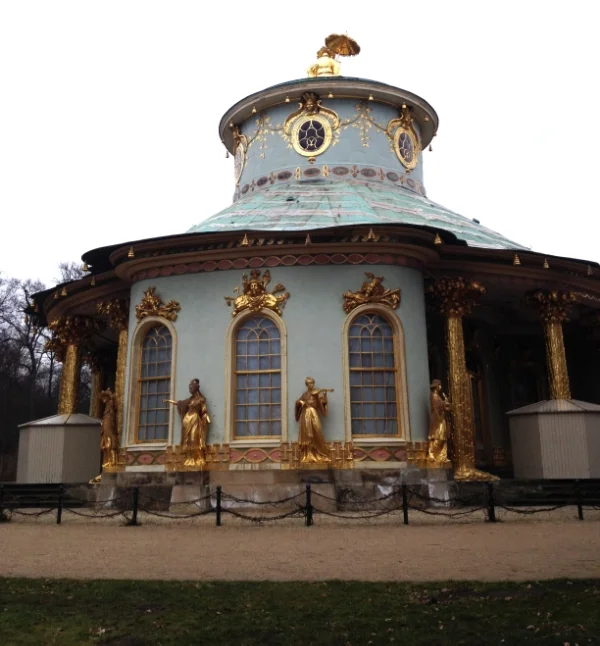 CHINESE HOUSE SANs SOUCI