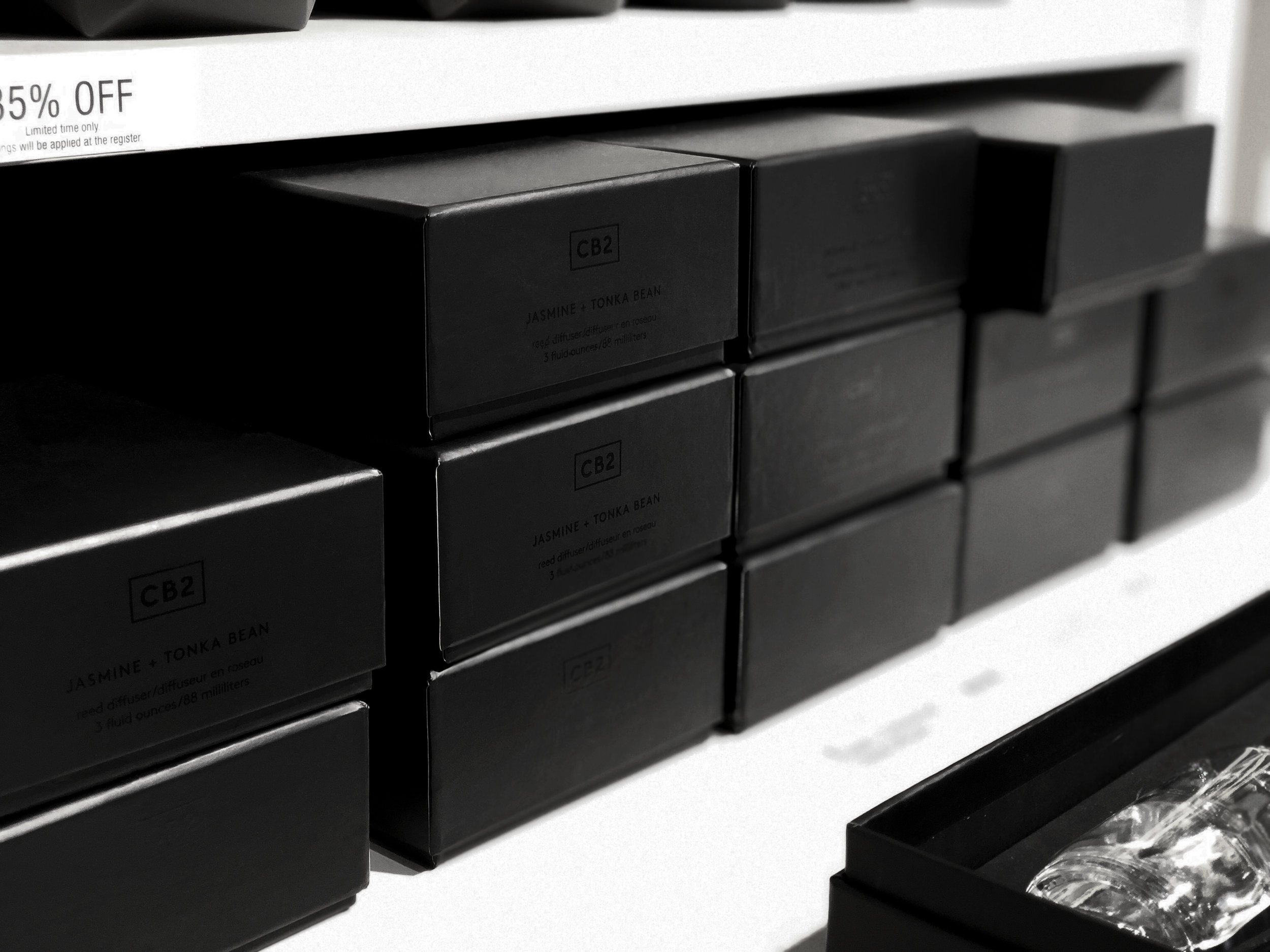 CB2 Diffuser Packaging: Lincoln Park Store