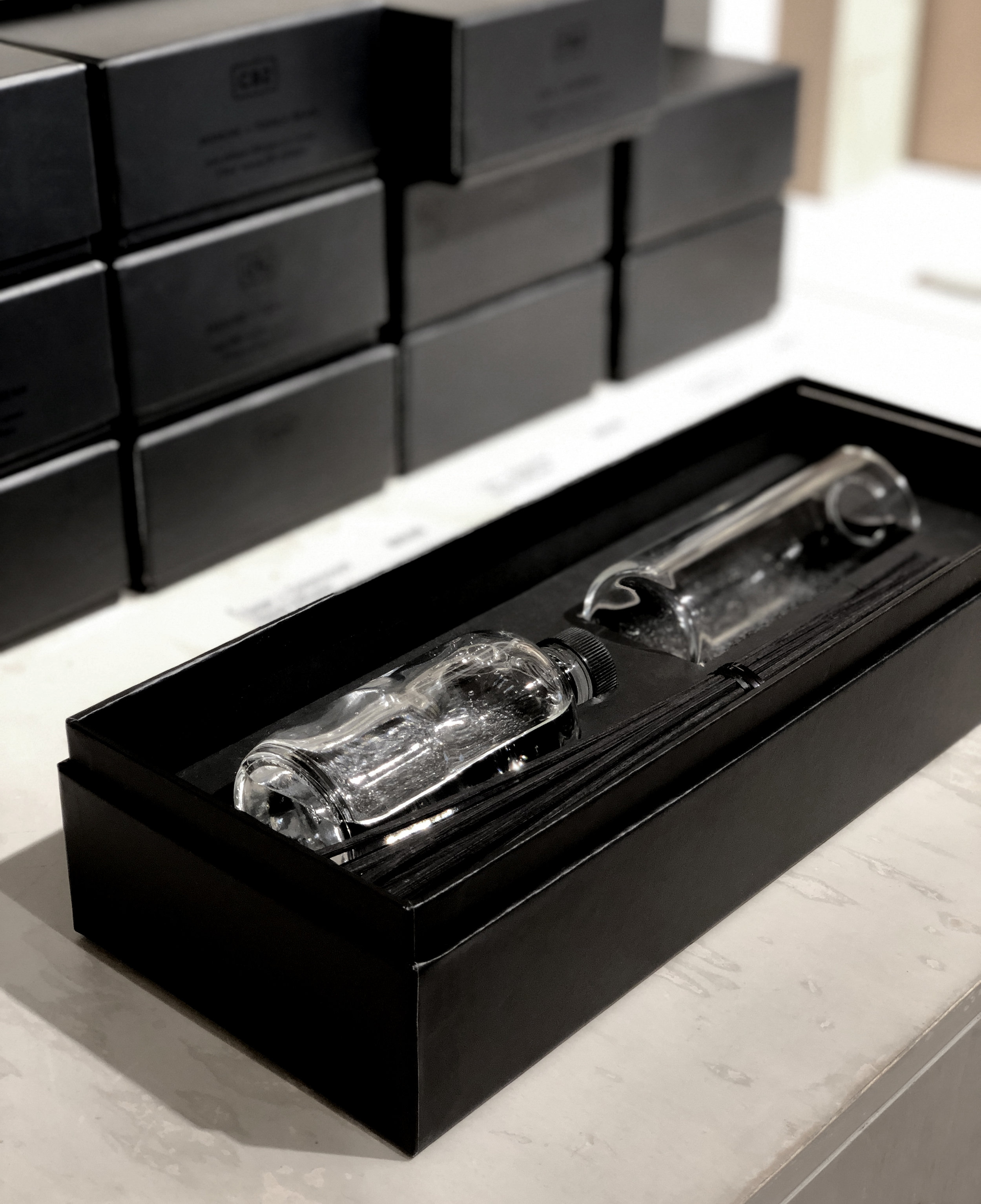CB2 Diffuser Packaging: Lincoln Park Store
