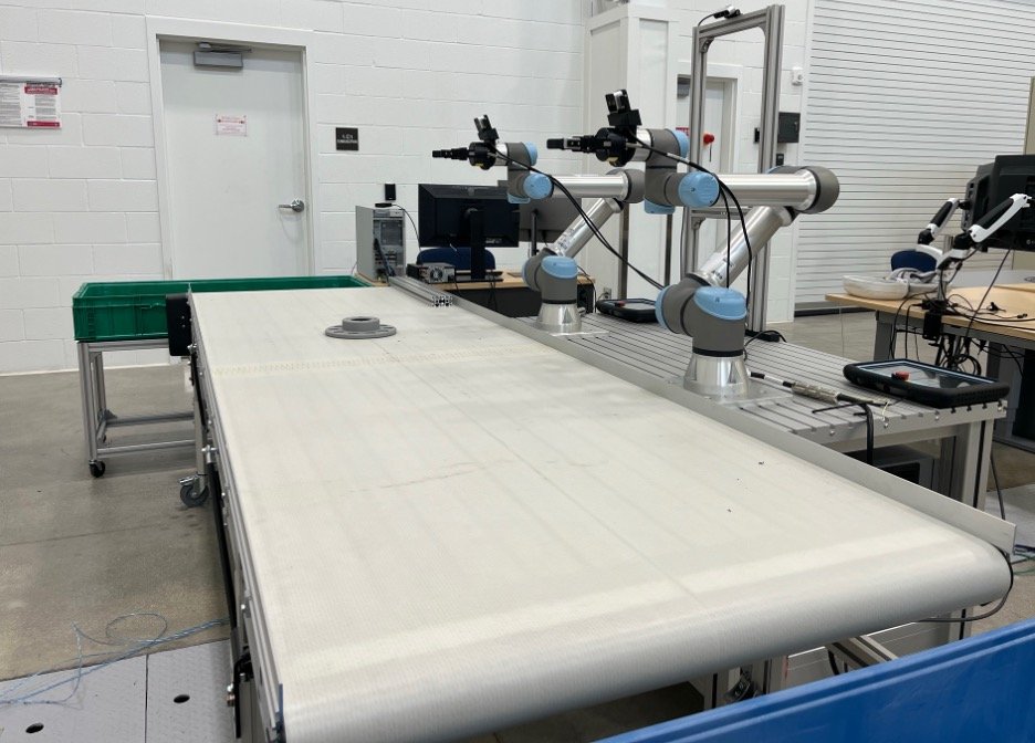 Photograph of the lab setup