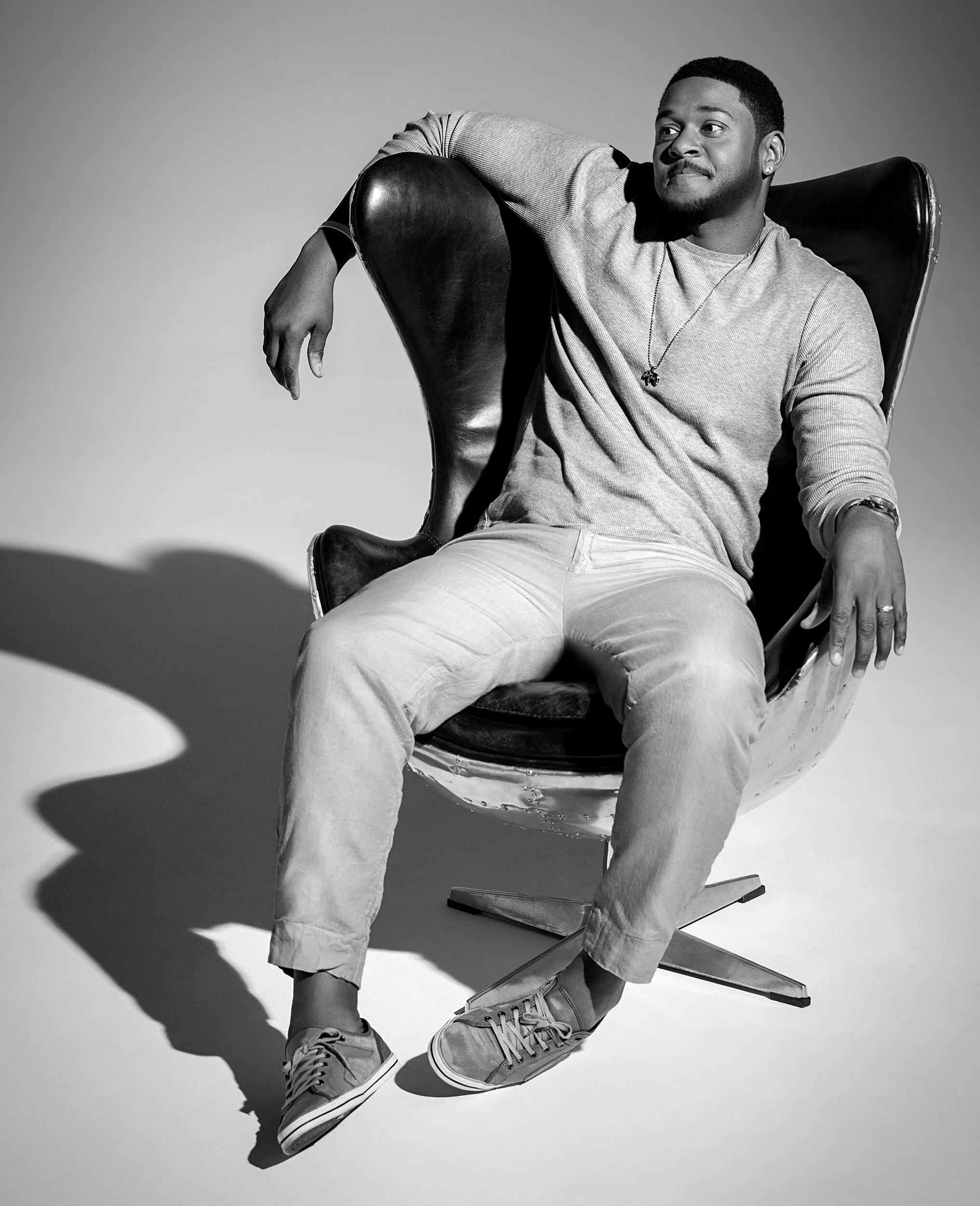 PoochHall_TheWrap_7485_BW_final.jpg