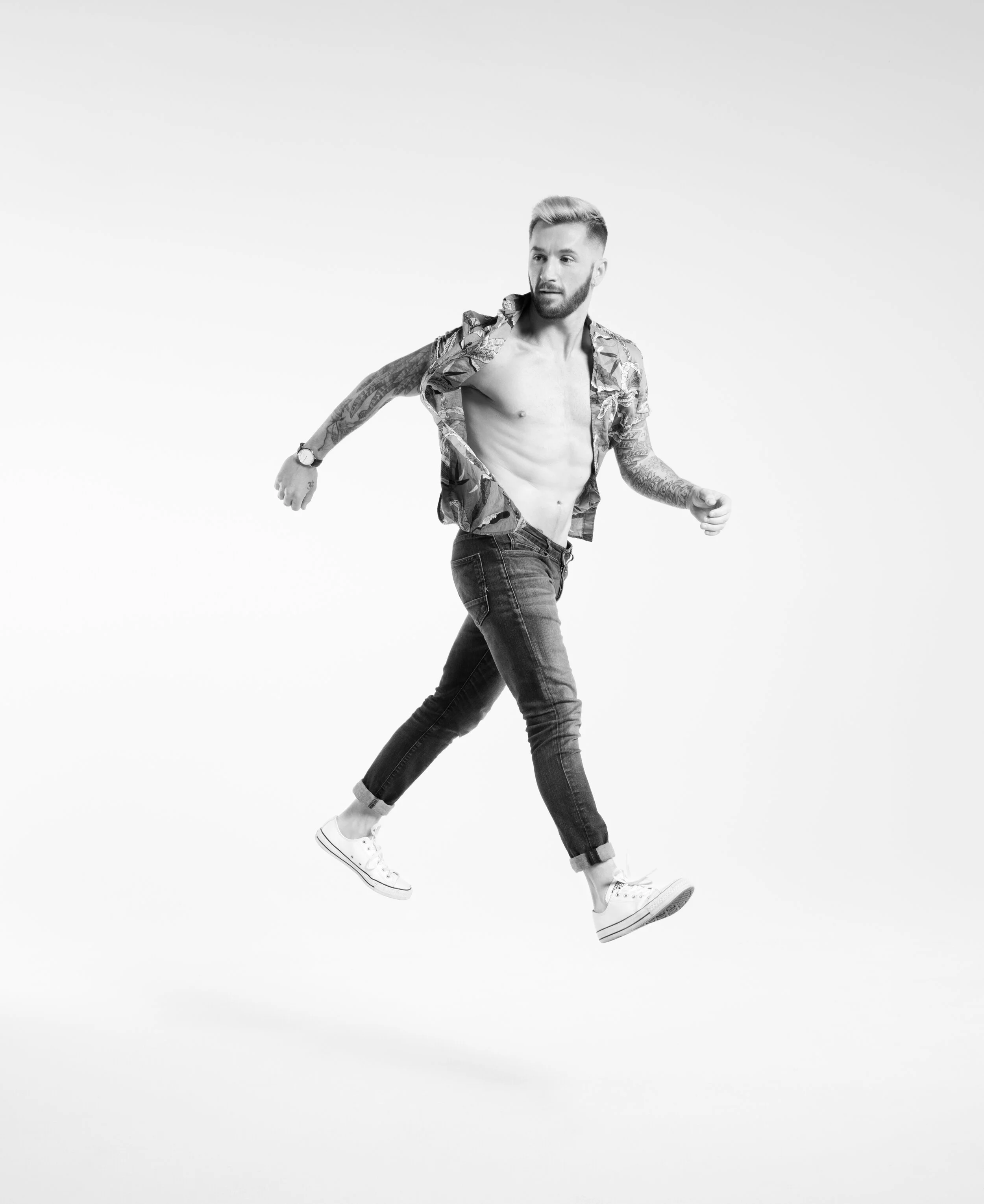 TravisWall_TheWrap_8448_BW_final.jpg