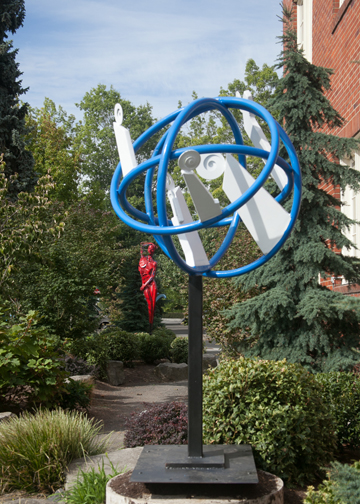 Francisco Salgado, outdoor metal sculpture, Northwest Sculptor, Familia Atomica