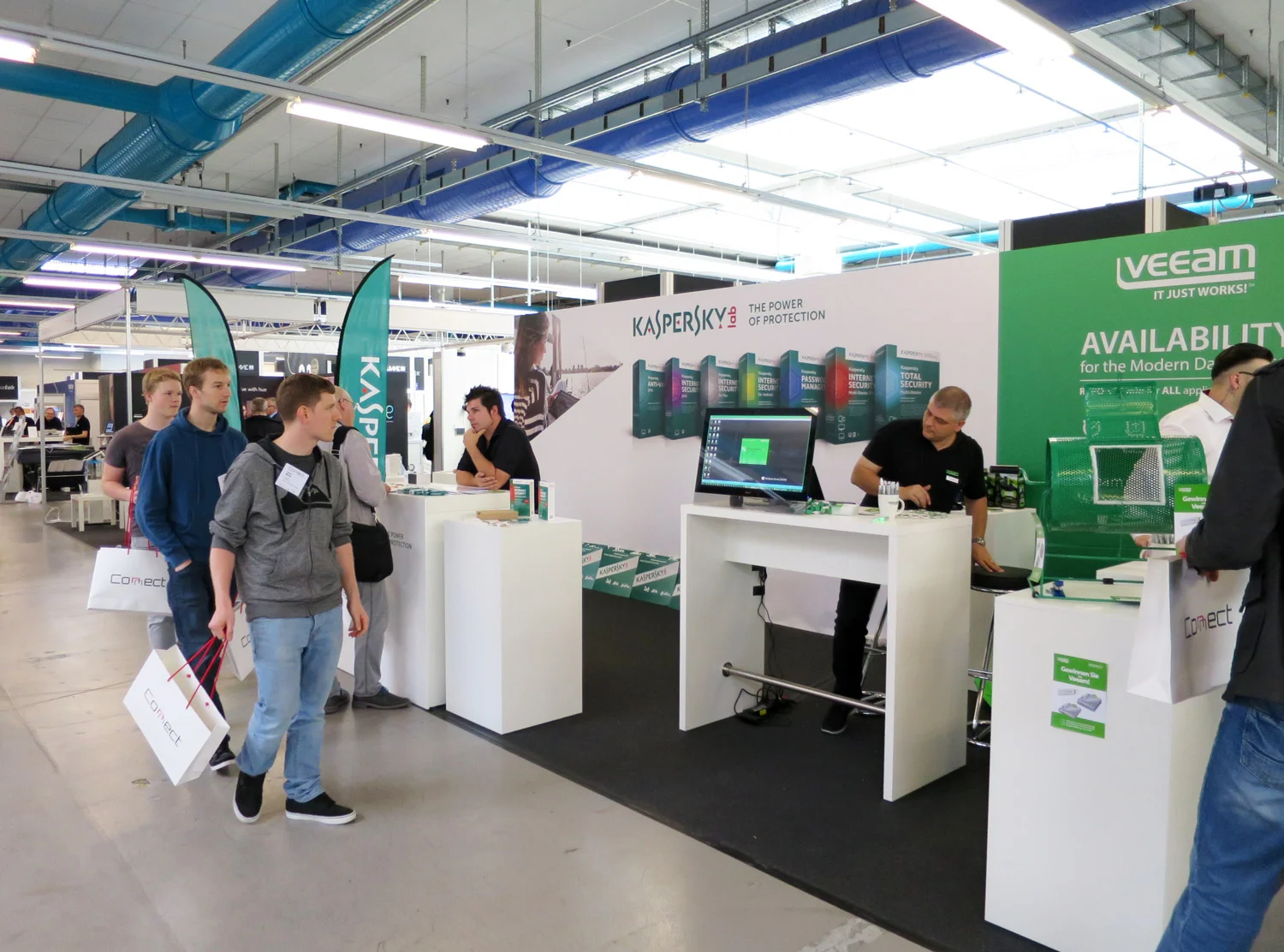 PENGland-AG_Erlebnisbericht_Competec-Hausmesse_Brack-&-Alltron-(20)_web.jpg