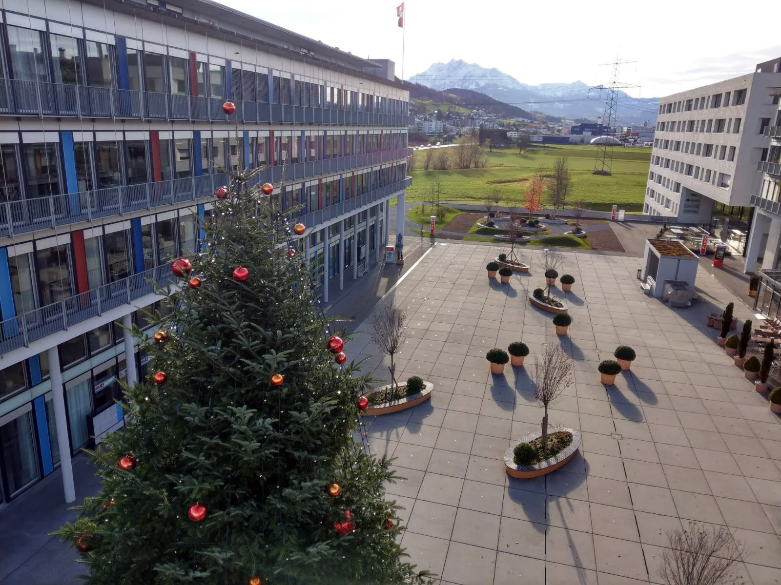 PENGland-AG_Xmas_D4-Business-Village_web7.jpg