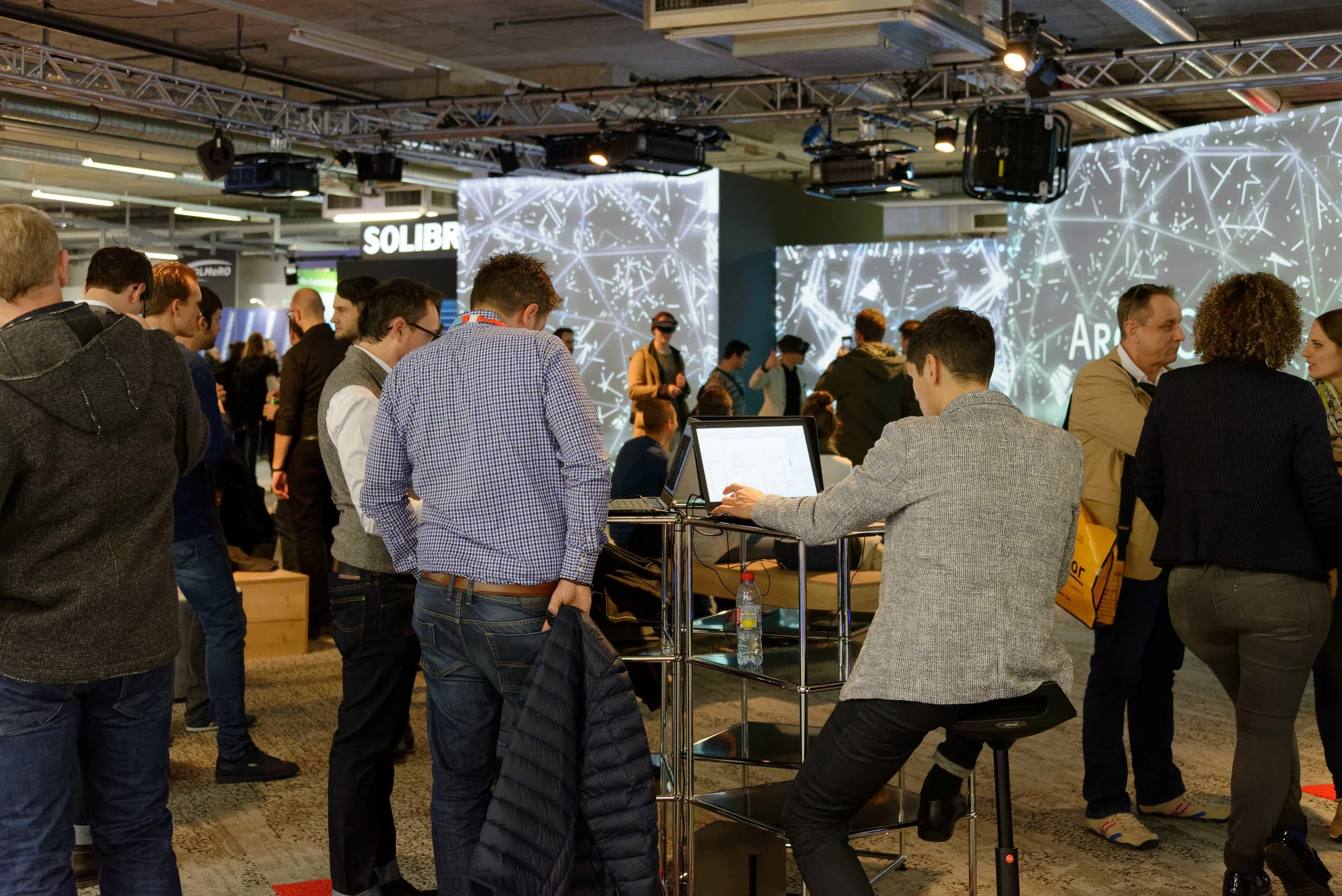 PENG_IDC_Swissbau_2018_3.jpg