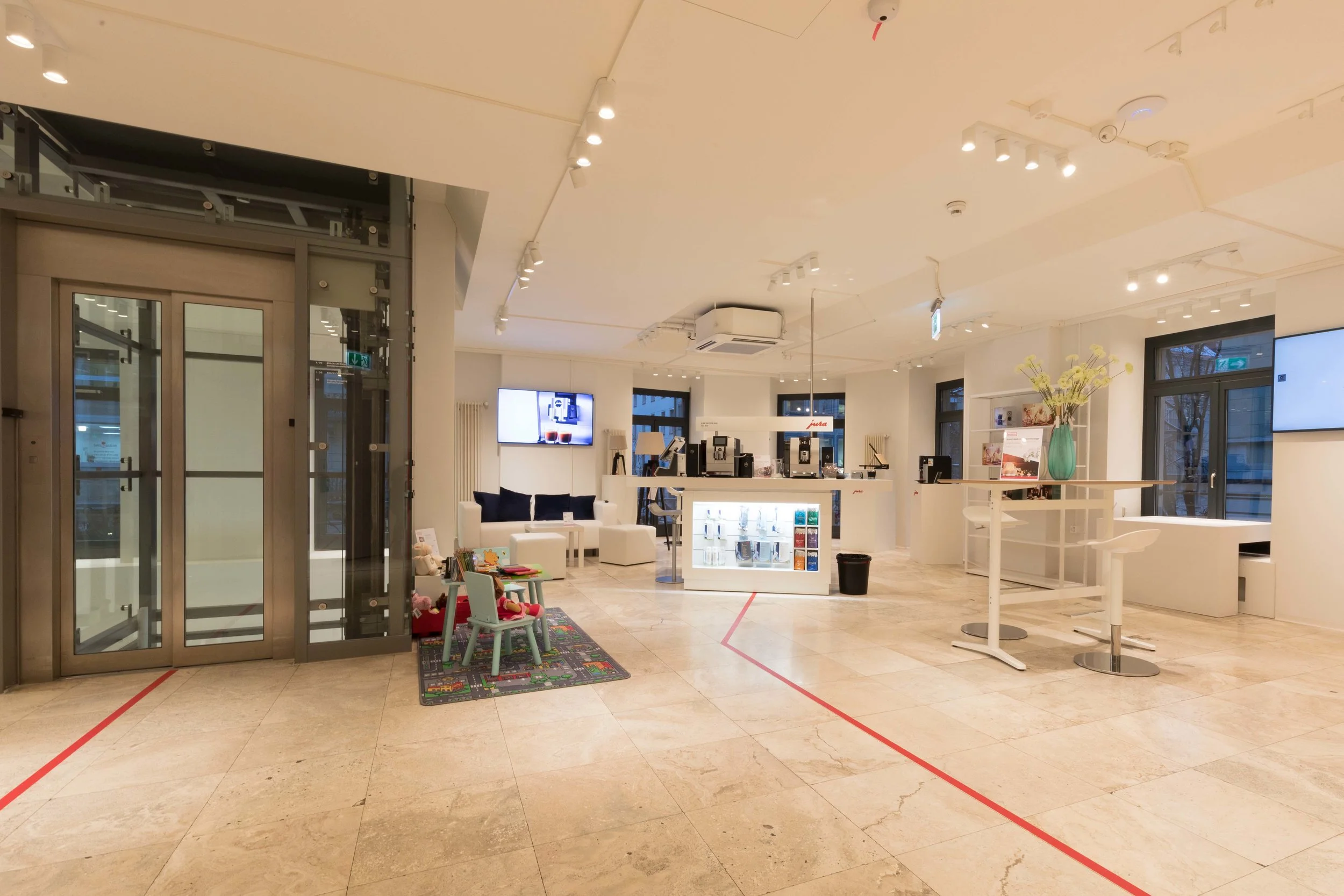 PENG_Brack Pop Up Store_Zürich_2018_5.jpg