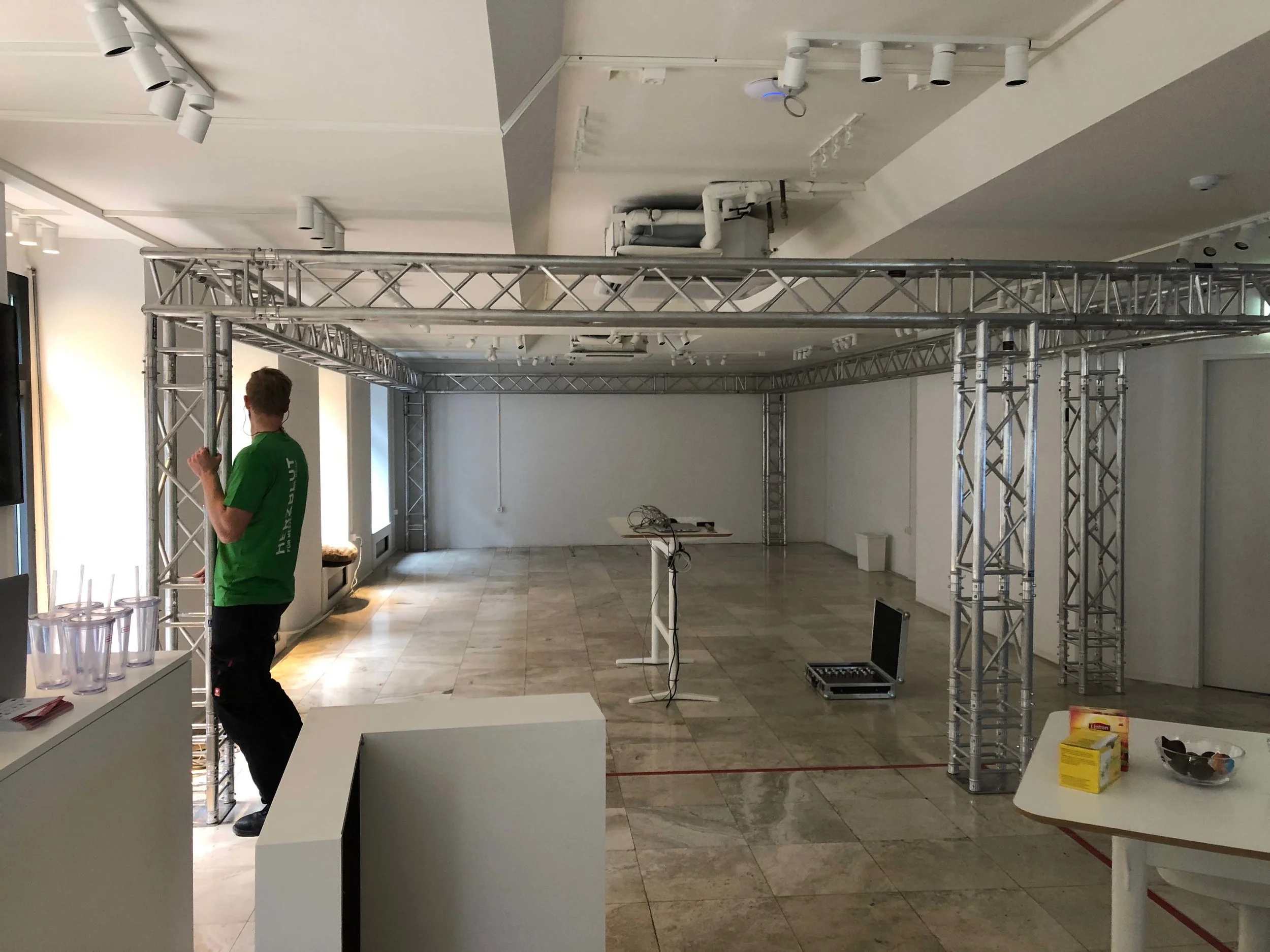 VR BRACK.CH POP UP Store Zürich (3).jpg