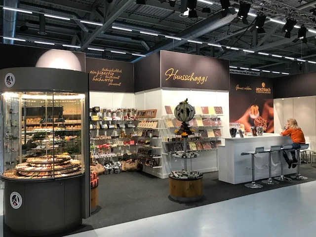 Aeschbach_Chocolatier_FBK 2019 PENG_Erlebnisarchitektur_1.jpg
