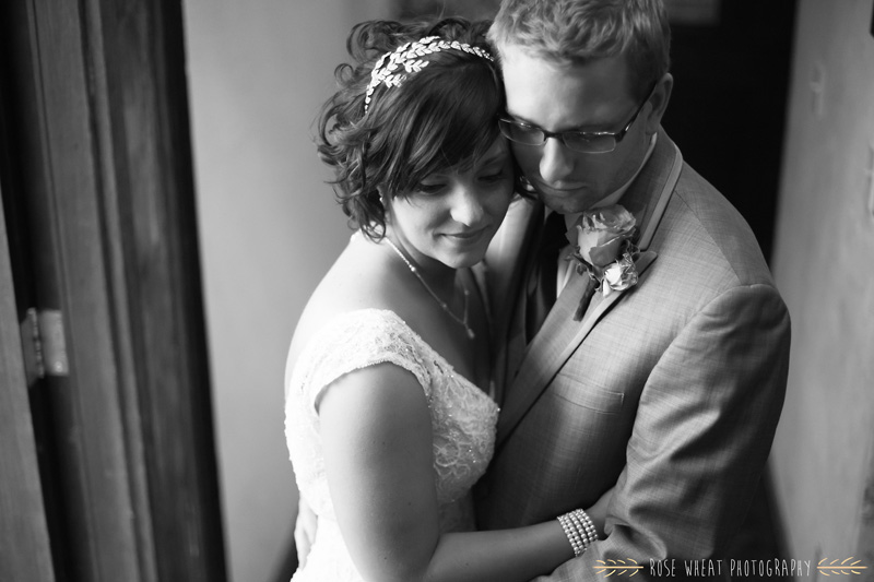 22.+bride_groom_indoor_pose_natural_light-2.jpg