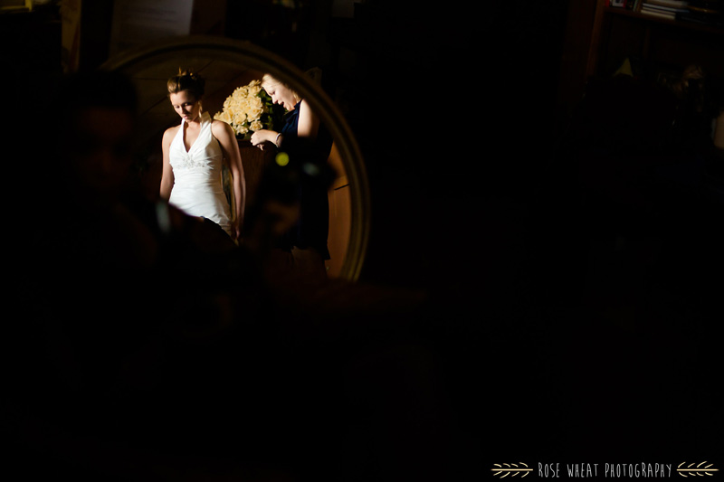 15.+bride_getting_ready-4.jpg