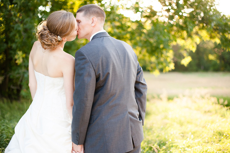 41.+prairiewood_wedding_portraits-1.jpg
