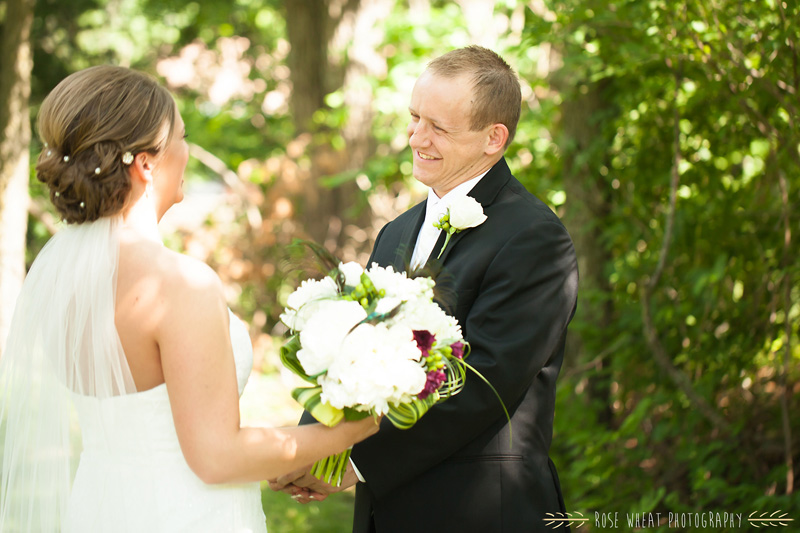 16.+first_look_topeka_ks_wedding.jpg