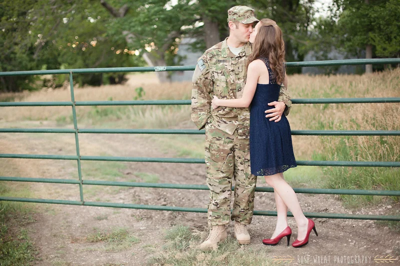 12. predeployment_couple_photos_army-2.jpg