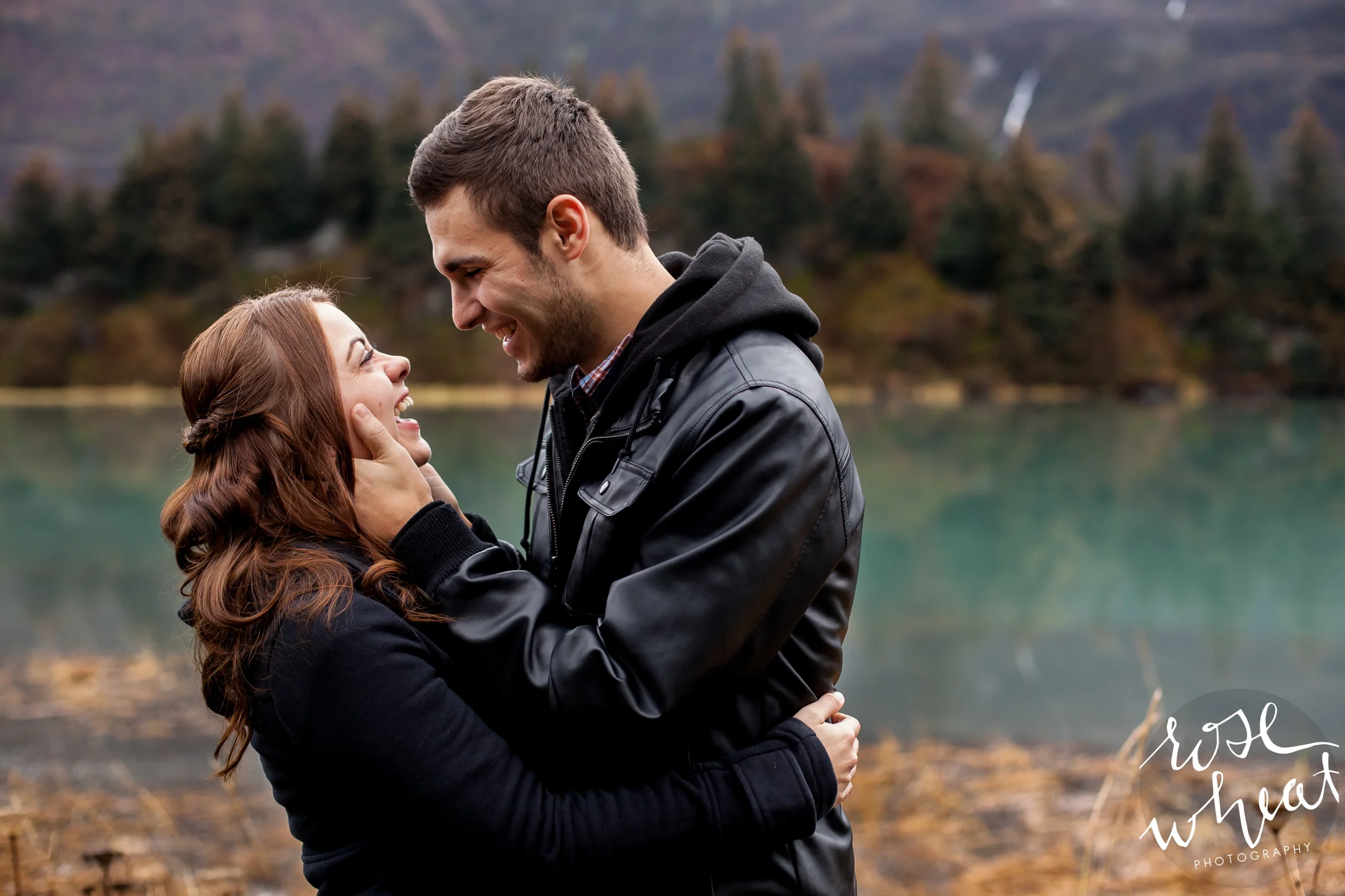 11. VALDEZ_AK_Engagement_Photographer-3.jpg