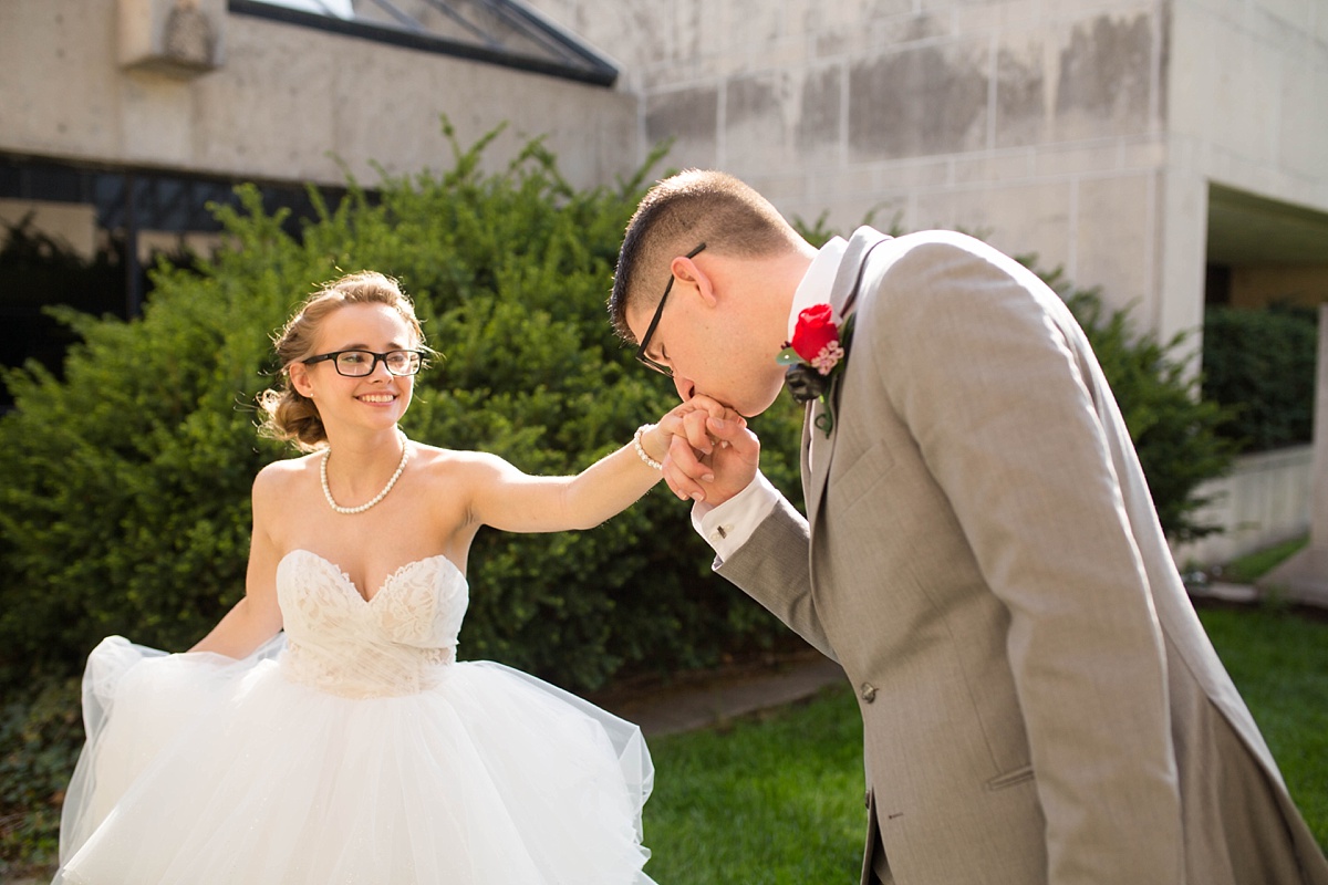 Topeka_Wedding_Photographers_0023.jpg