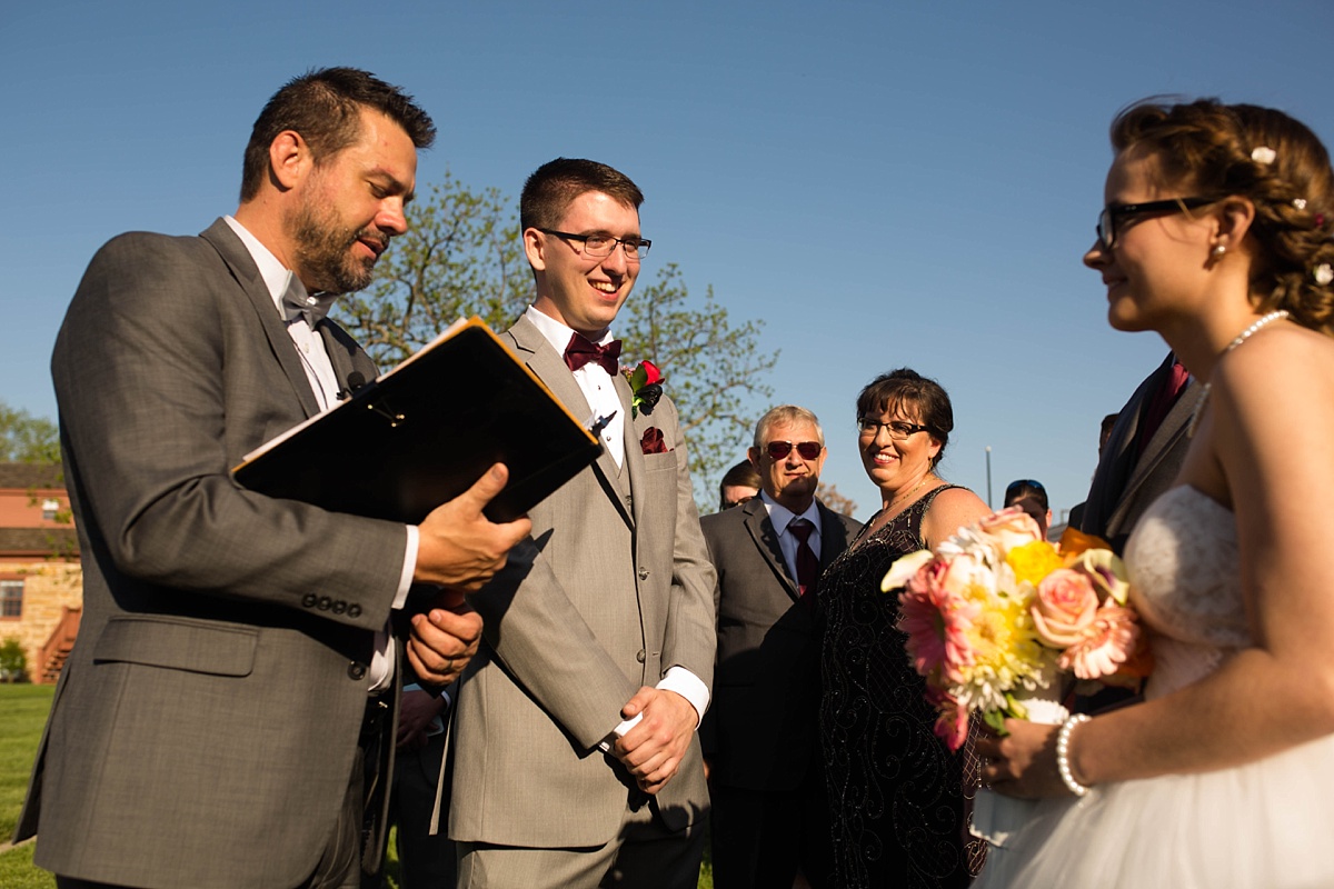 Topeka_Wedding_Photographers_0030.jpg