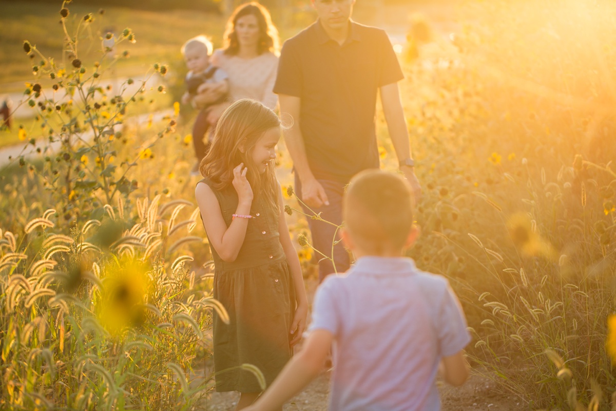 Kansas_Sunflowers_Family_Photo_0006.jpg
