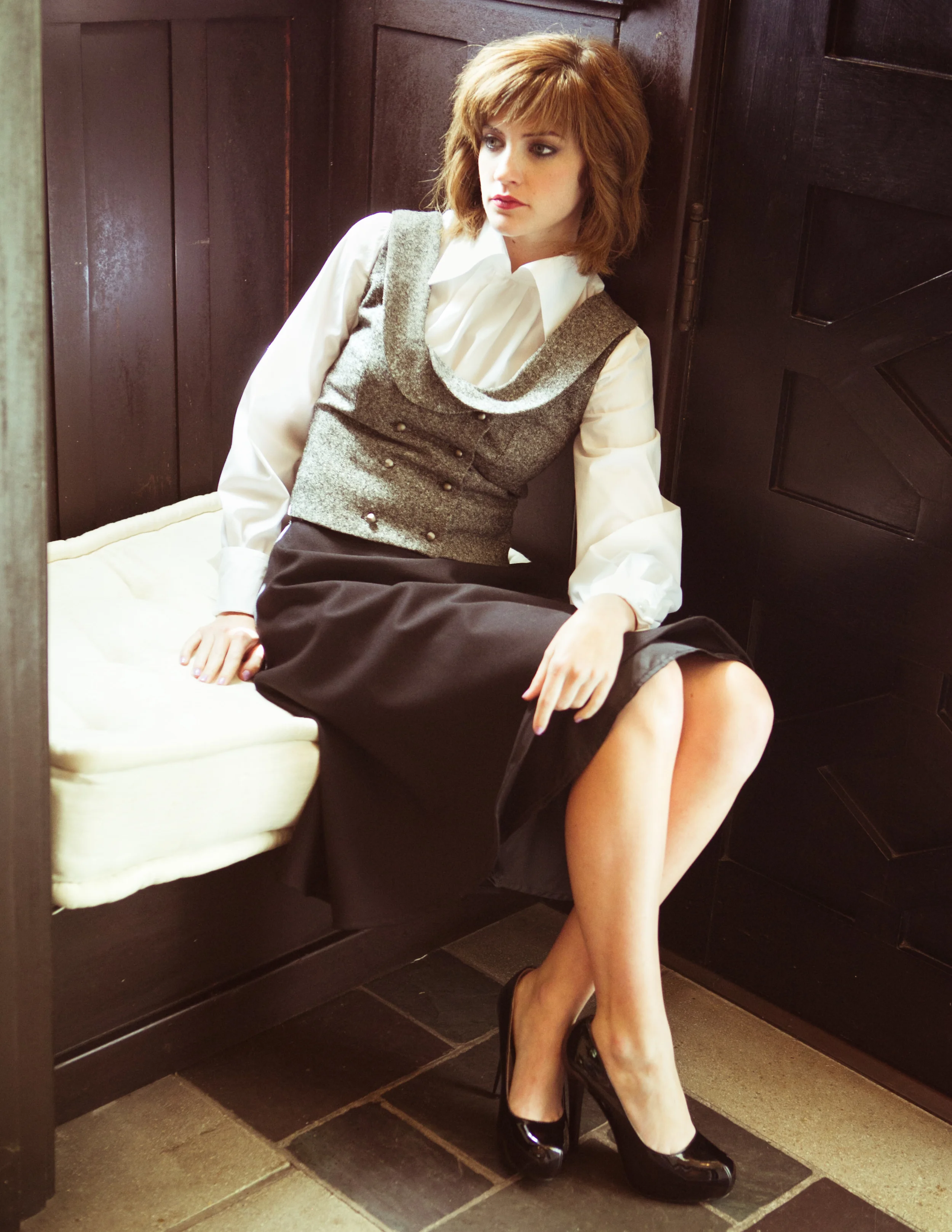 L'etudiante Vest, High Collar Blouse, Full Skirt