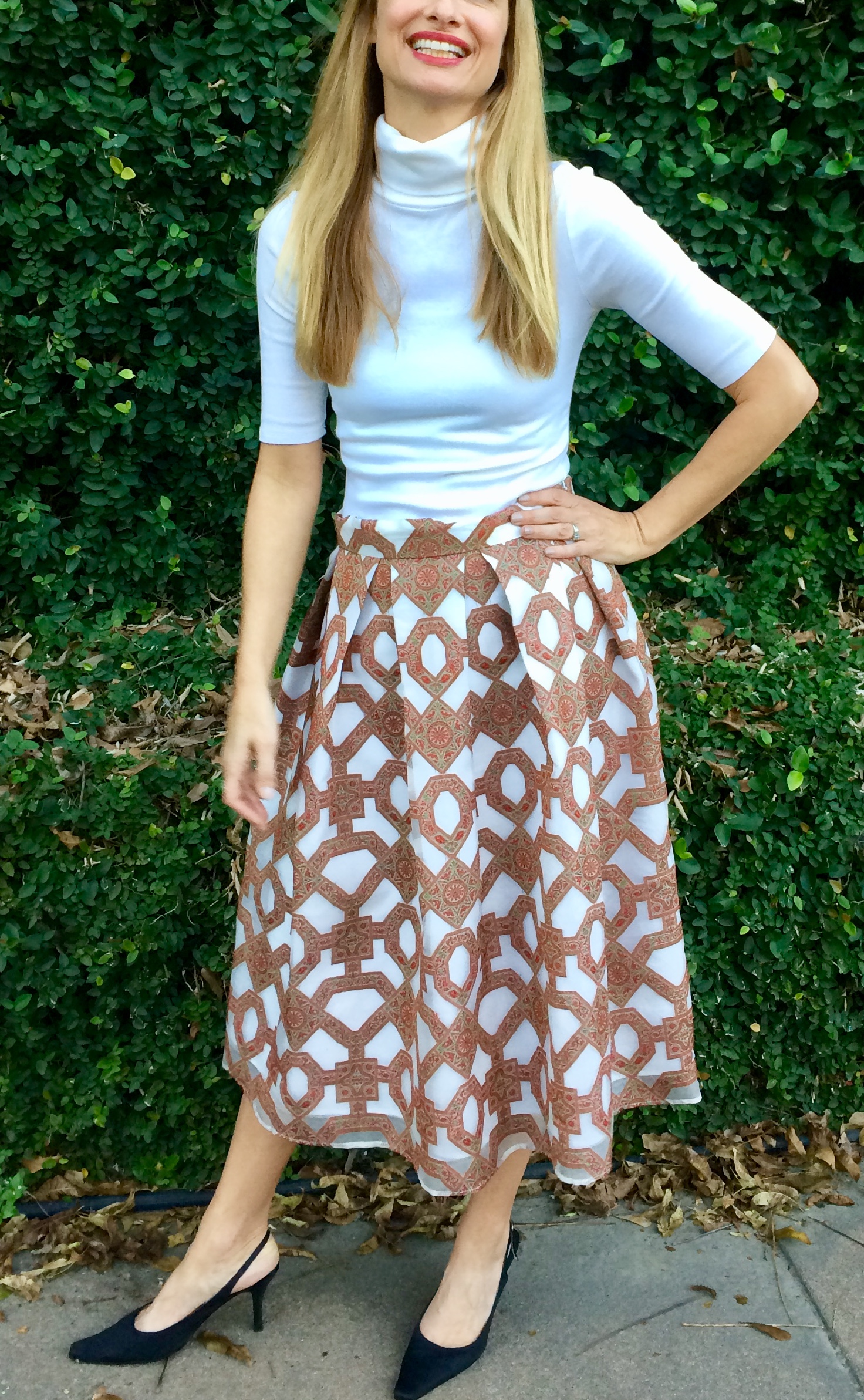 Holiday skirt in light and long