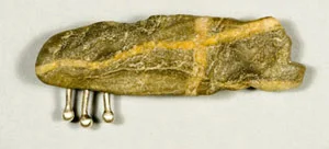 Brooch 06