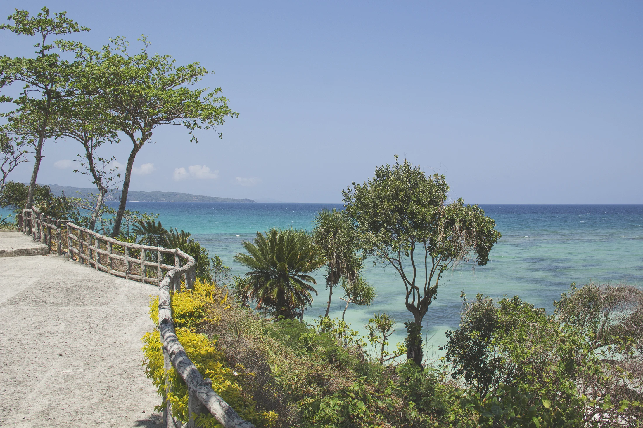 Pathway to Paradise Cove, Boracay Island