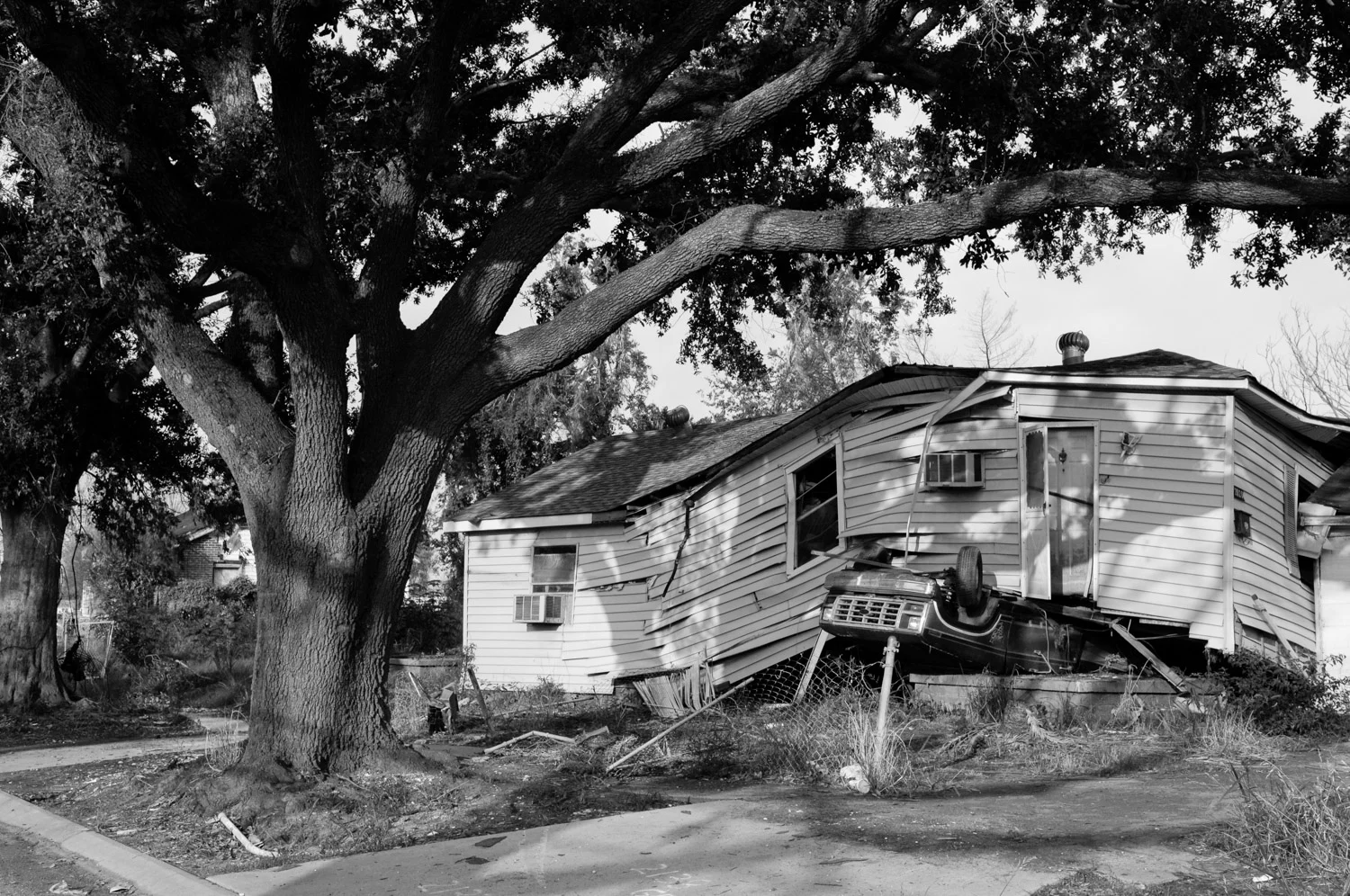 Lower Ninth Ward, levee repair