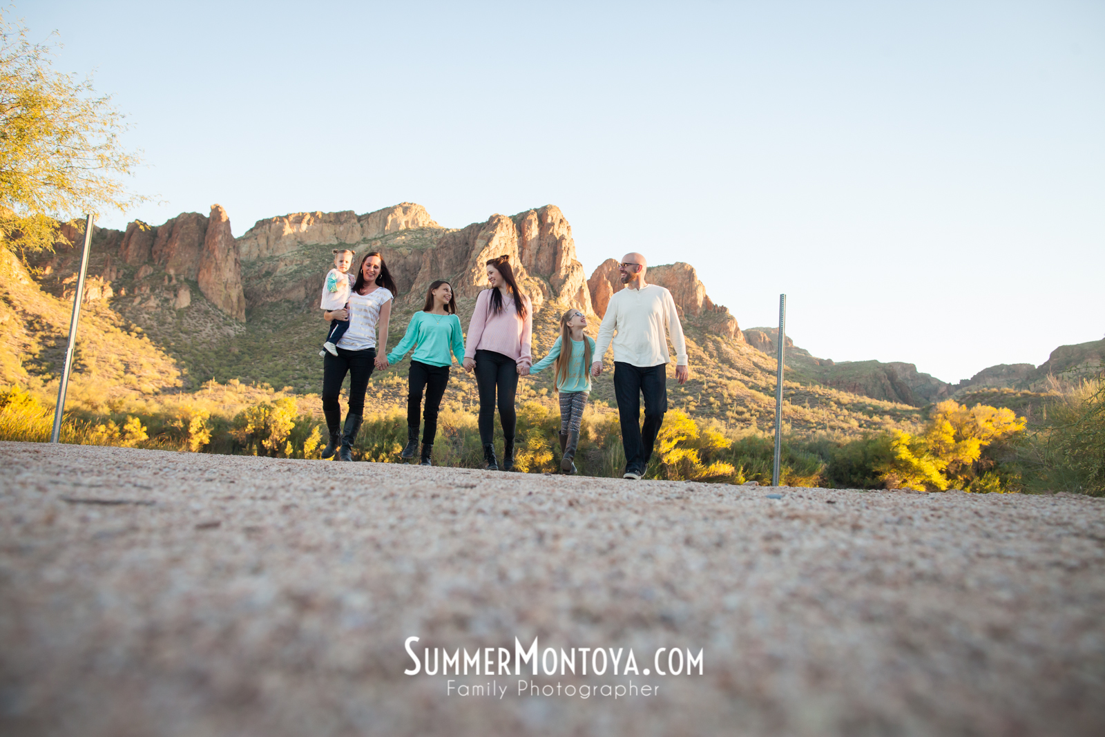 Gilbert Family Photographer | The Greens