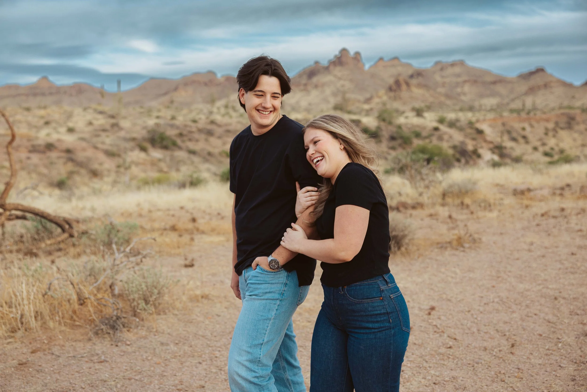 superstition-mountain-engagement-elyse-spenser-1.jpg