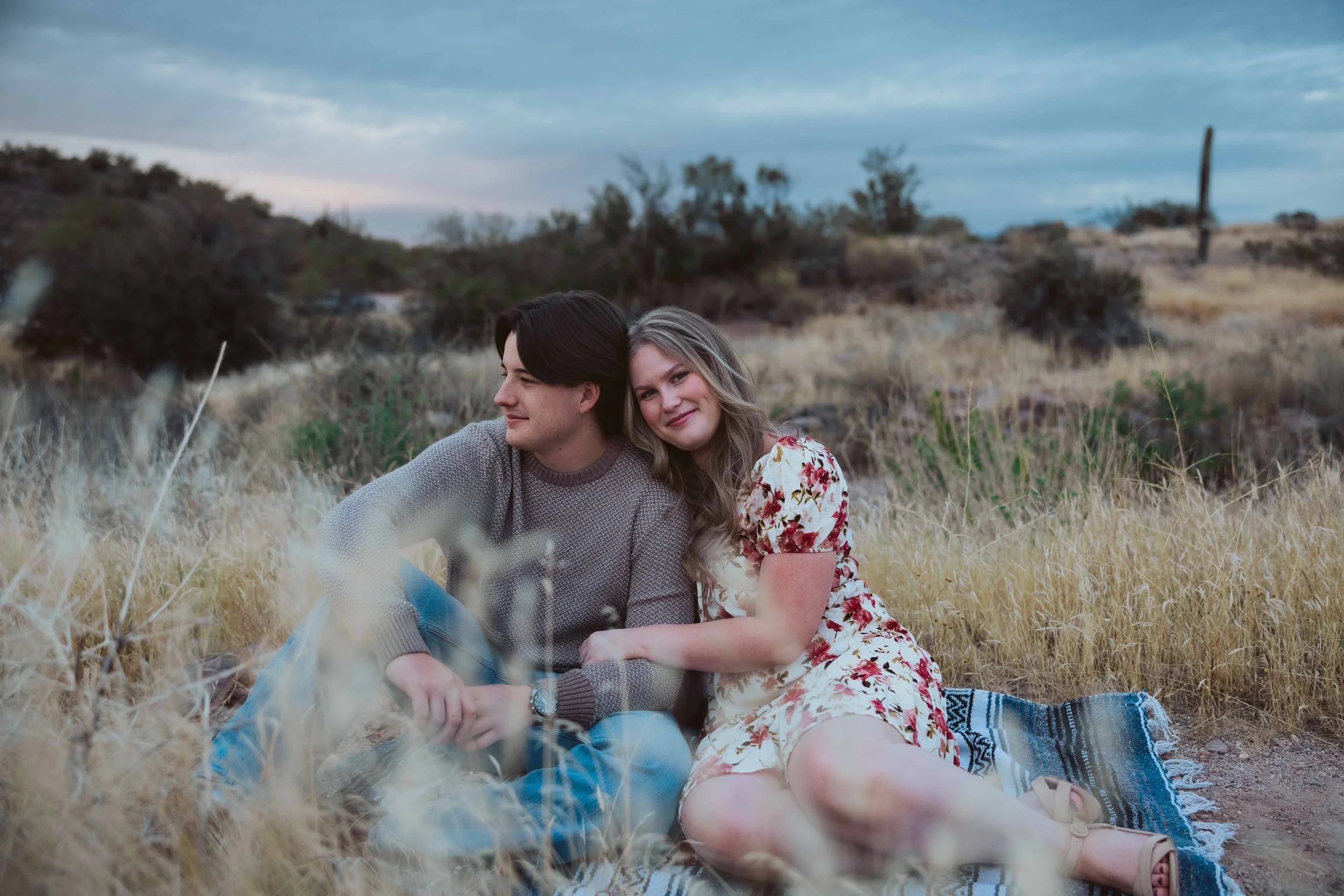 superstition-mountain-engagement-elyse-spenser-14.jpg