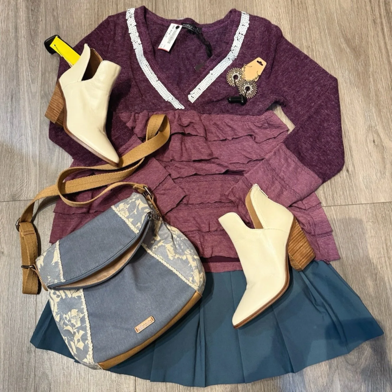 Open daily 💜 10-6!