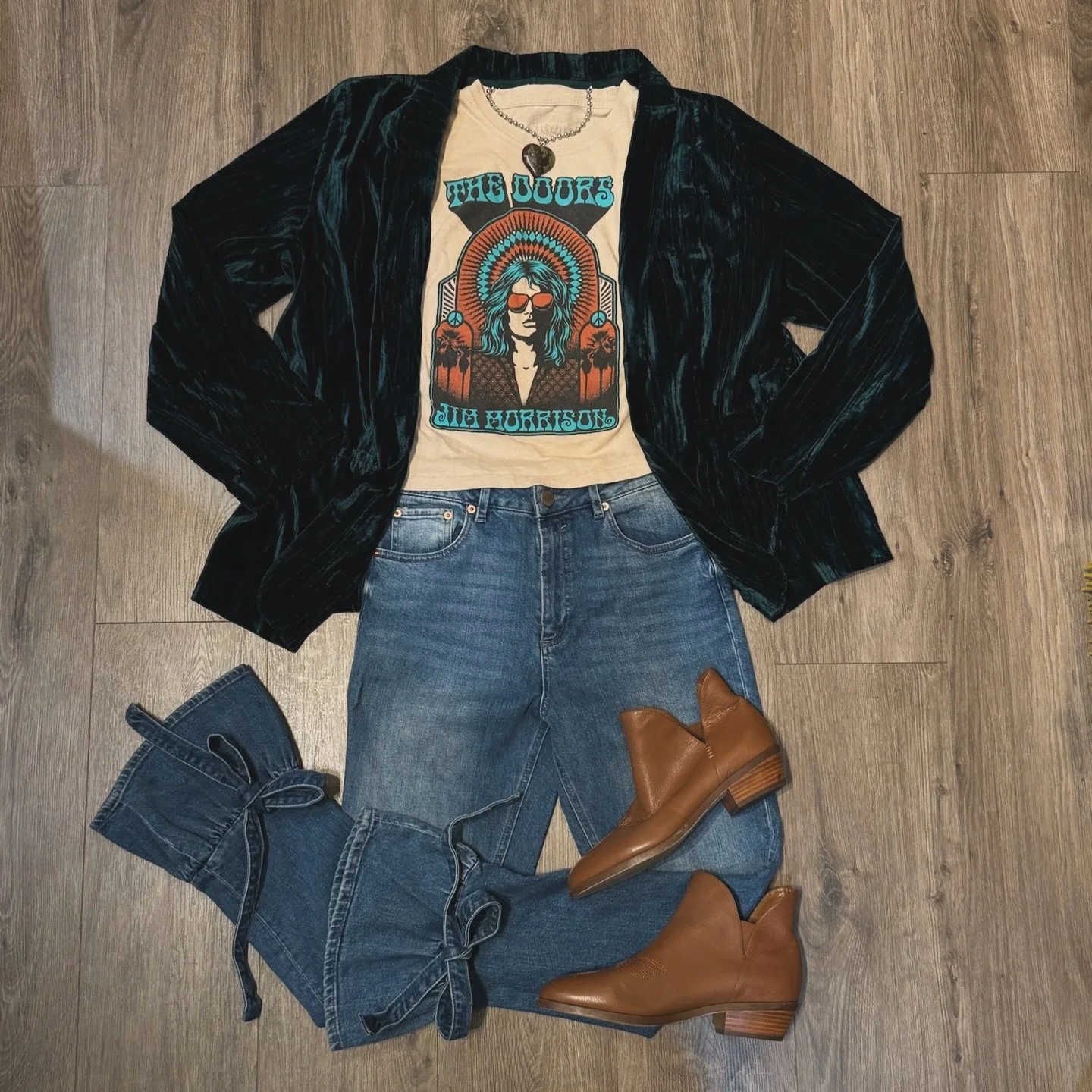 Shop #WoodstockVibes 💘