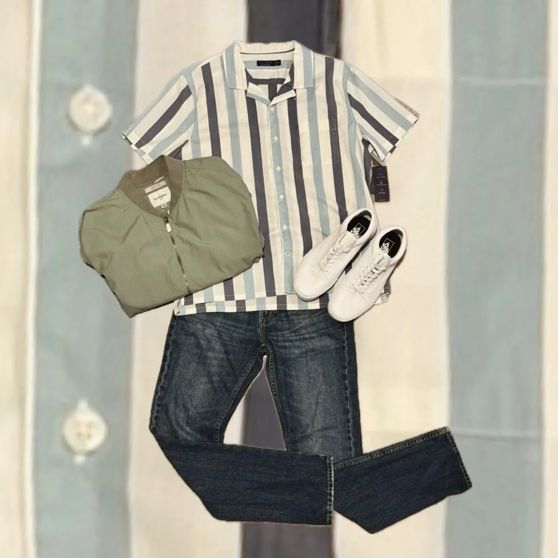 Guys! Come shop 🧢 #WoodstockVibes